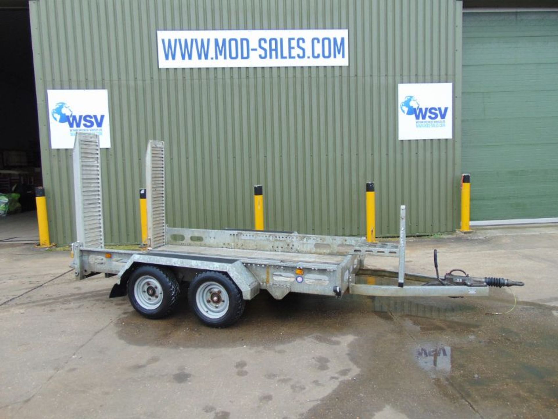Indespension 3,500kg Twin Axle Plant Trailer c/w Ramps