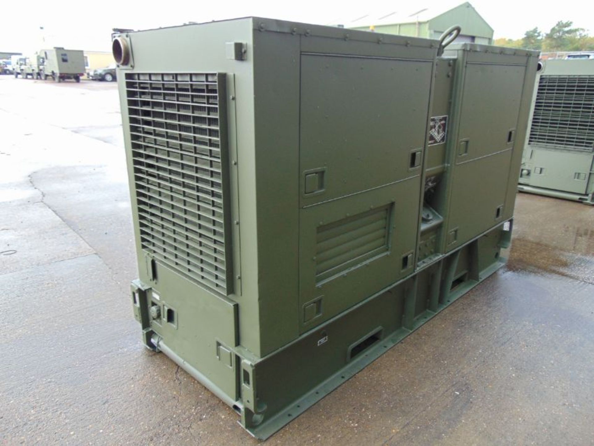 100KW MEP007B 125 KVA Portable Caterpillar Diesel Generator ONLY 549 Hours! - Image 5 of 19