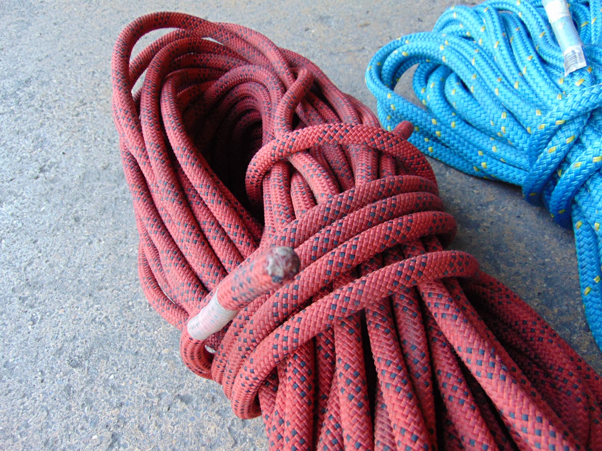 Qty 2 x High Quality Climbing Ropes - Image 2 of 3