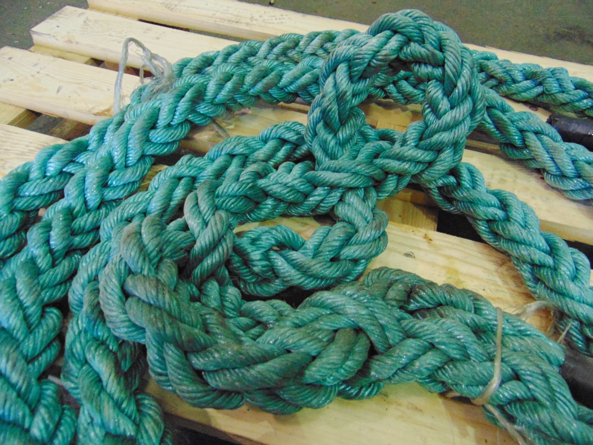 1 x Heavy Duty AFV Nato Recovery Rope - Image 4 of 4
