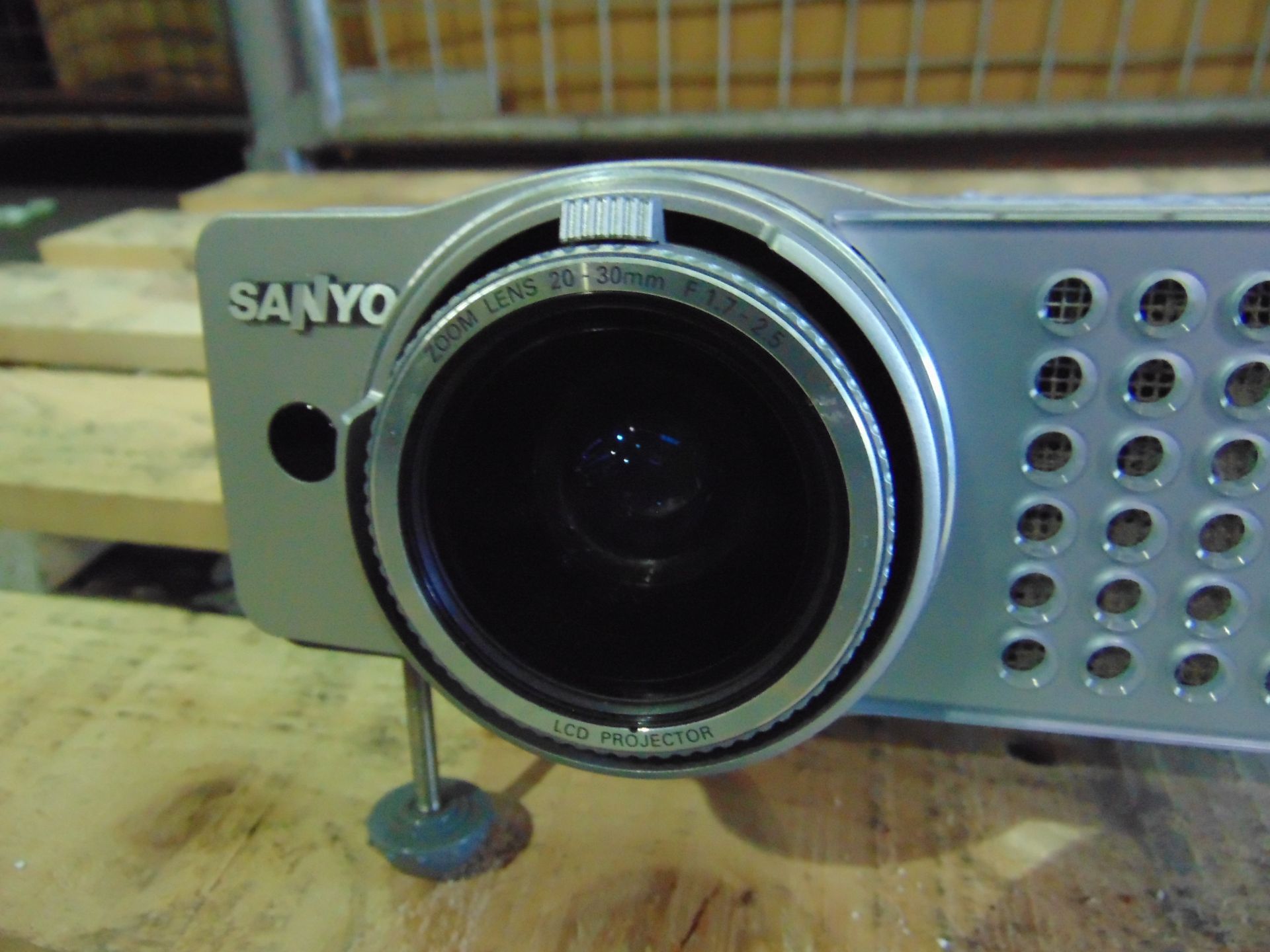 SANYO PLC-XU56 LCD Projector - Image 2 of 8