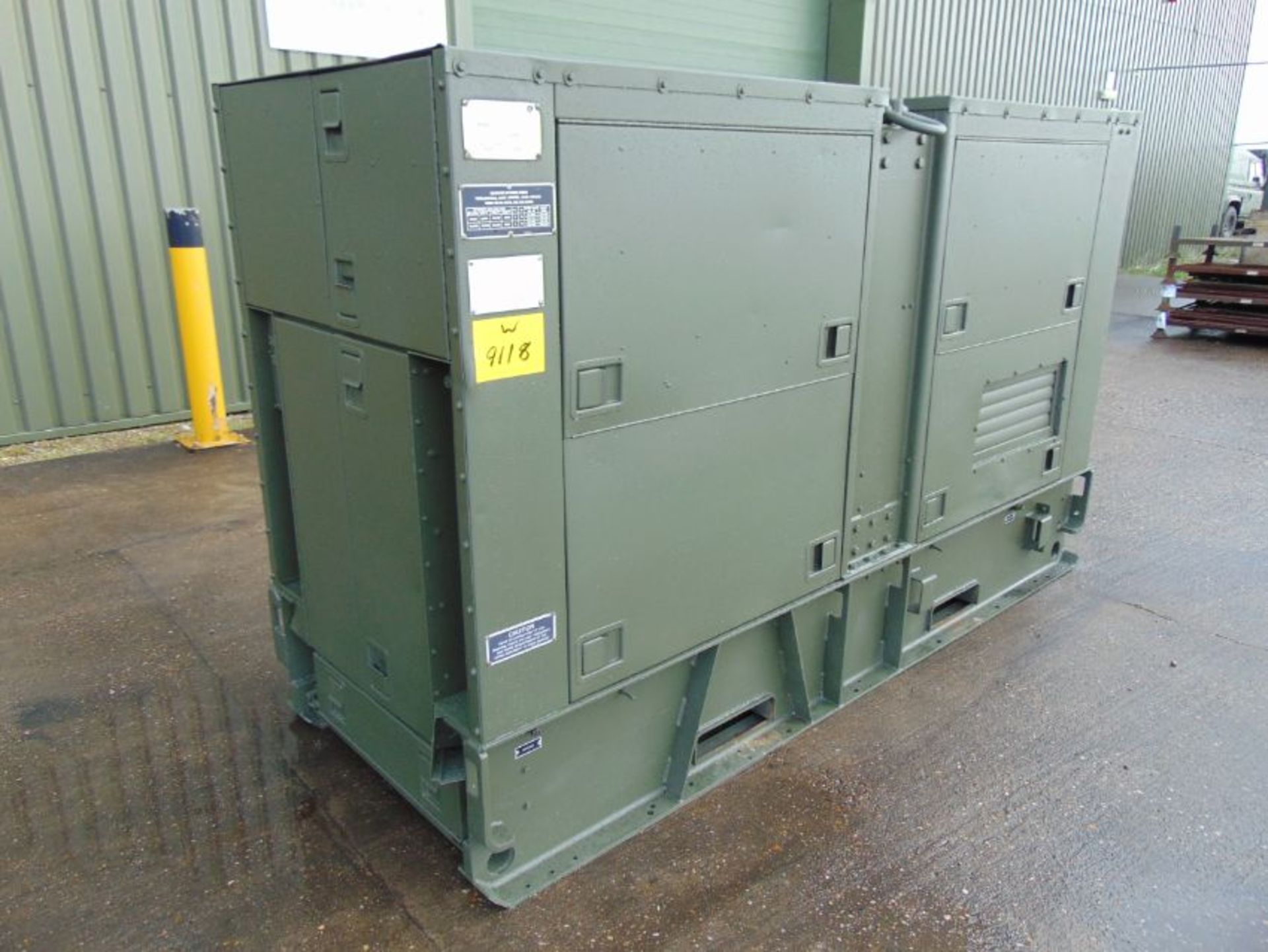 100KW MEP007B 125 KVA Portable Caterpillar Diesel Generator ONLY 549 Hours! - Image 2 of 19