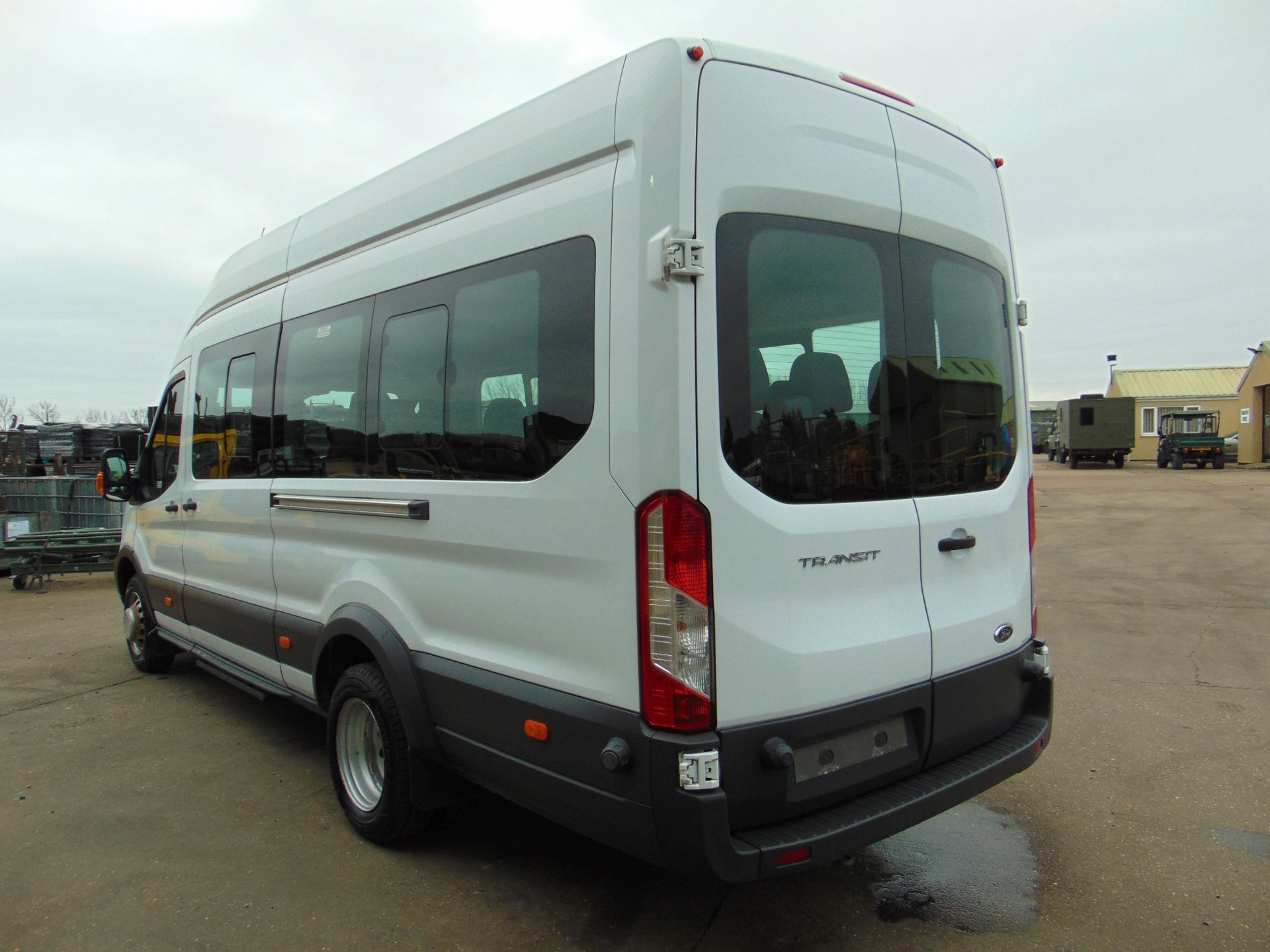 2014 Ford Transit 2.2 TDCi 460E 17 Seat Minibus ONLY 74,813 km! - Image 9 of 36