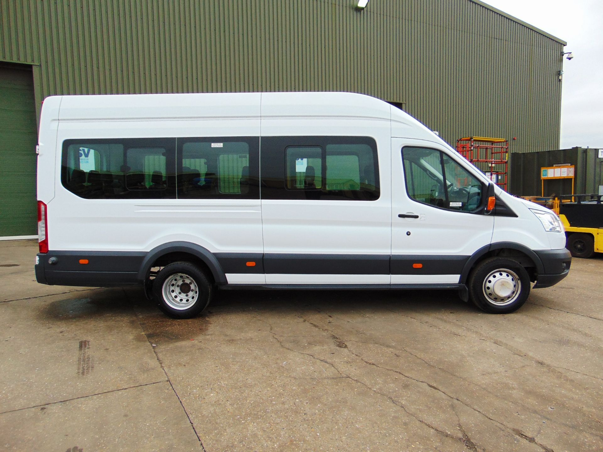 2014 Ford Transit 2.2 TDCi 460E 17 Seat Minibus ONLY 74,813 km! - Image 6 of 36