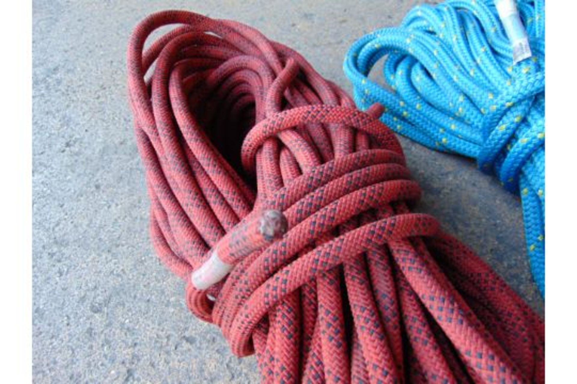 2x HIGH QUALITY CLIMBING ROPES - Image 3 of 3