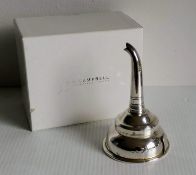 A George III-style silver wine funnel by J A Campbell, London, 2001, with detachable bowl, 13 cm,