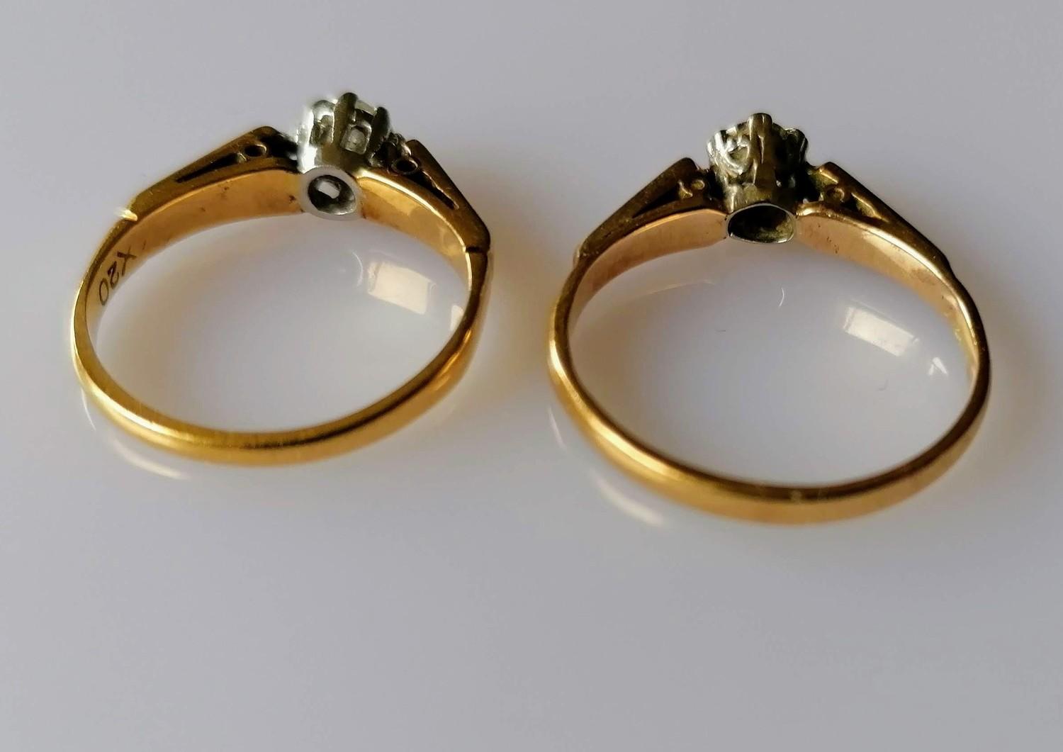 Two mid-20th century solitaire diamond rings in claw settings, each stone approximately 0.2 - Image 3 of 3