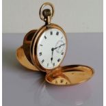 A George V full-hunter gold pocket watch, stem-wind, subsidiary seconds hand on a white dial, case