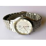 Seiko Quartz Alarm 8M15-8000 Men's watch with integral stainless steel bracelet strap, dial 30mm