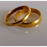 Two 22ct yellow gold wedding bands, 5mm, 3mm, sizes P, Q1/2, hallmarked, 8.81g (2)