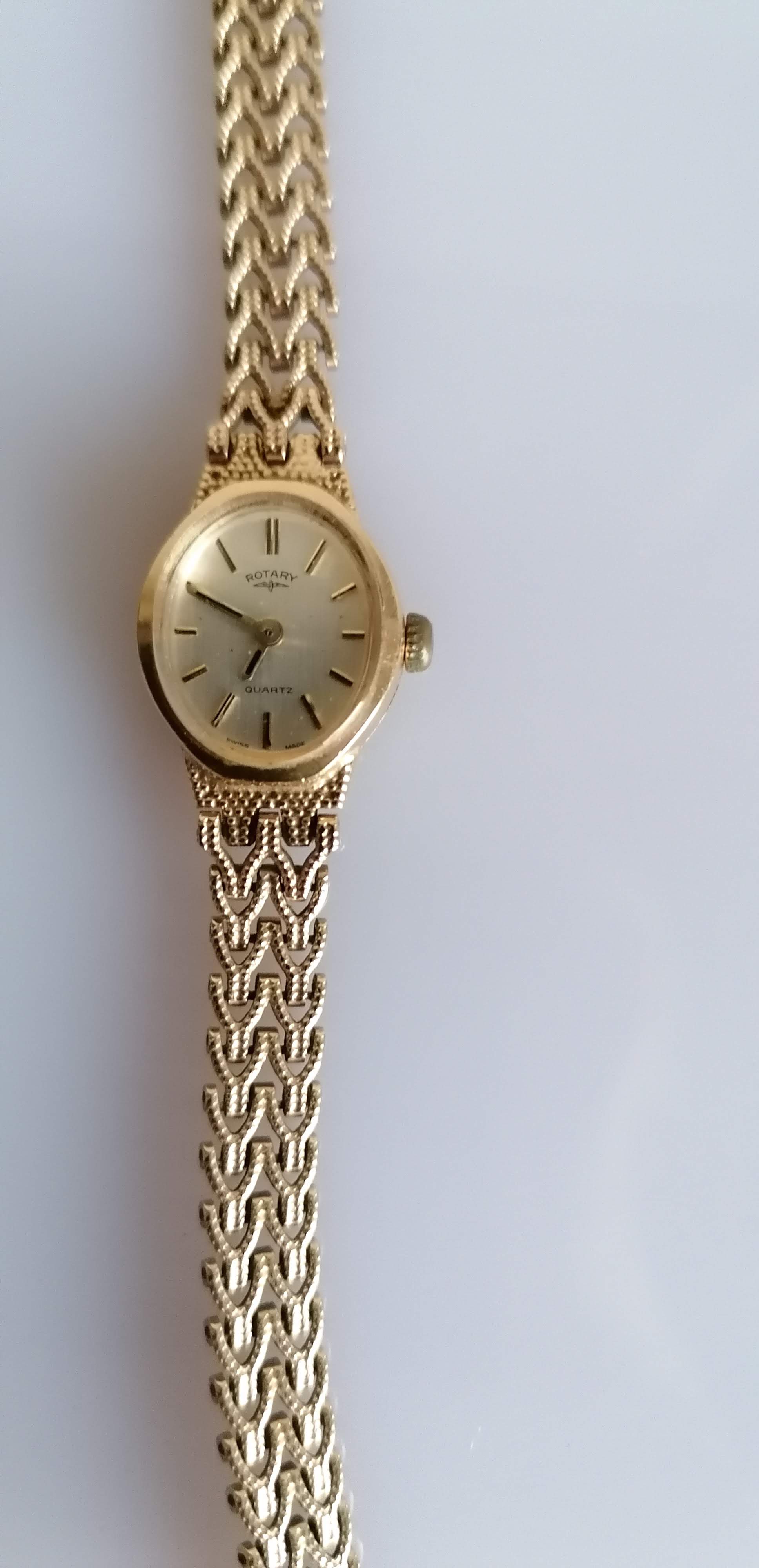 A gold mid-century ladies Rotary dress watch with mesh bracelet, hallmarked 9ct, 10.83g - Image 3 of 3