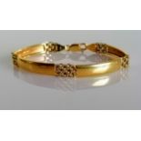 An Italian yellow gold articulated bracelet, stamped 750, 11.61g