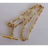 An 18ct gold Albert chain with clasp and T-bar, hallmarked for Camerer, Kuss & Co., London, 44 cm,