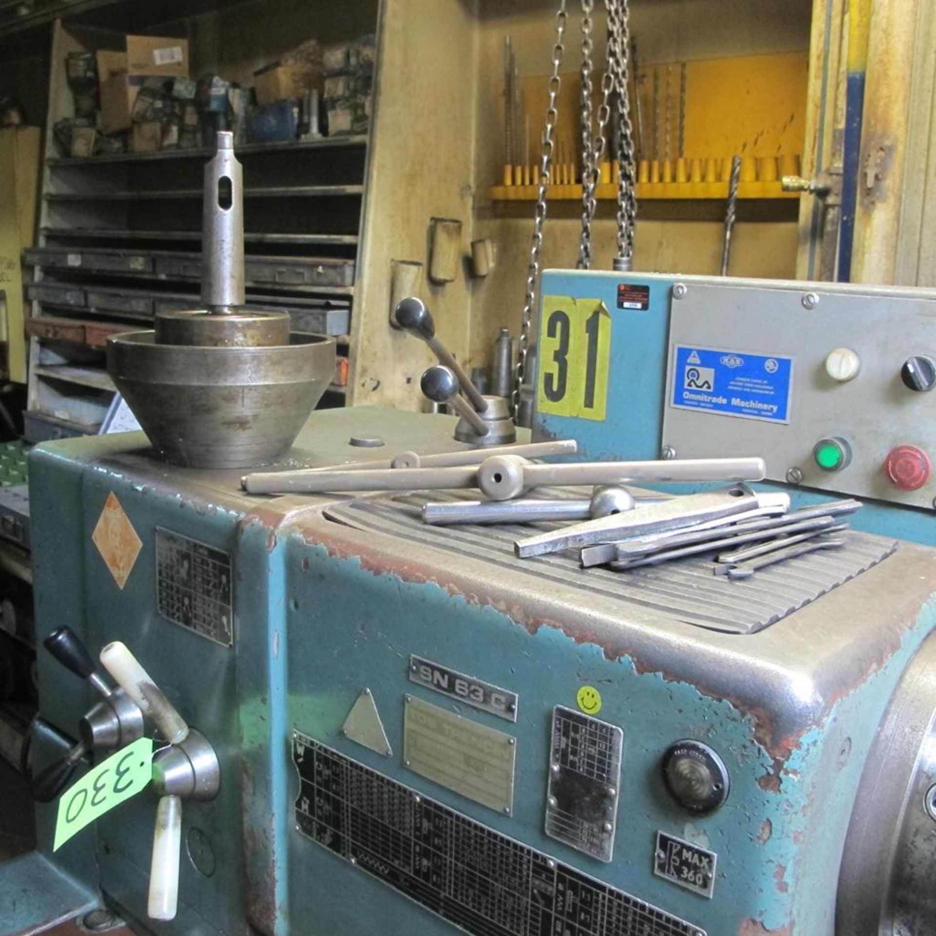 TOS LATHE MODEL SN 63 C, 28" X 120", 12" 3 JAW CHUCK, SPARE 20" 4 JAW CHUCK, 3" SPINDLE BORE, TOOL H - Image 5 of 10