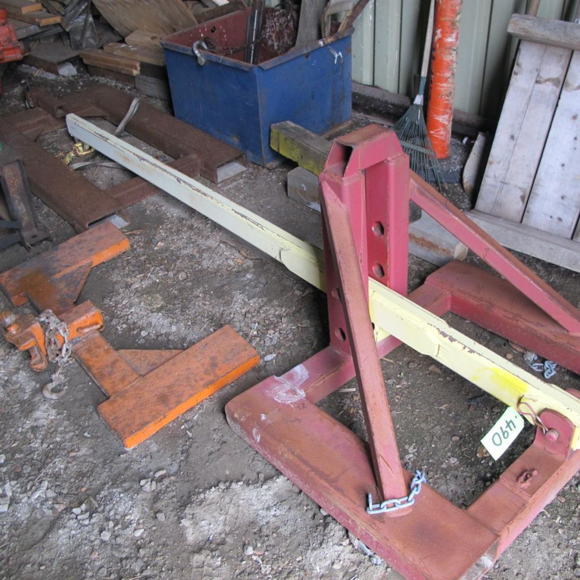 LOT OF FORKTRUCK BOOM, FORKTRUCK BALL HITCH, FORKTRUCK CLAMP (NORTH BLDG)