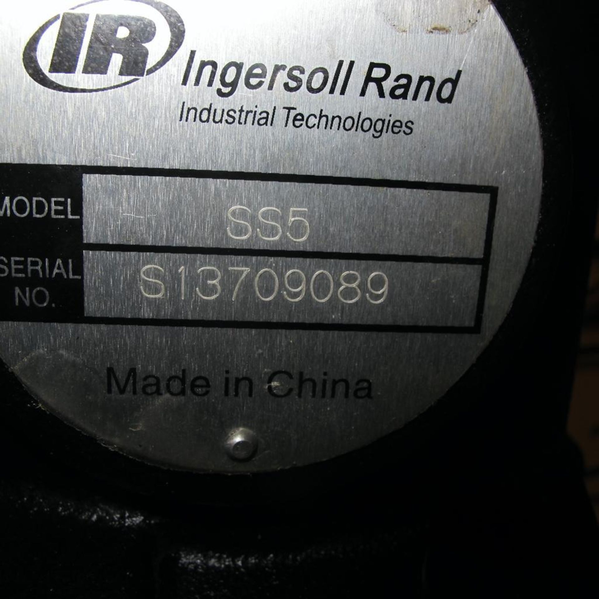 INGERSOLL RAND MODEL SS5, 5 HP UPRIGHT AIR COMPRESSOR, S/N S13709089 (MAIN BLDG) - Image 2 of 2