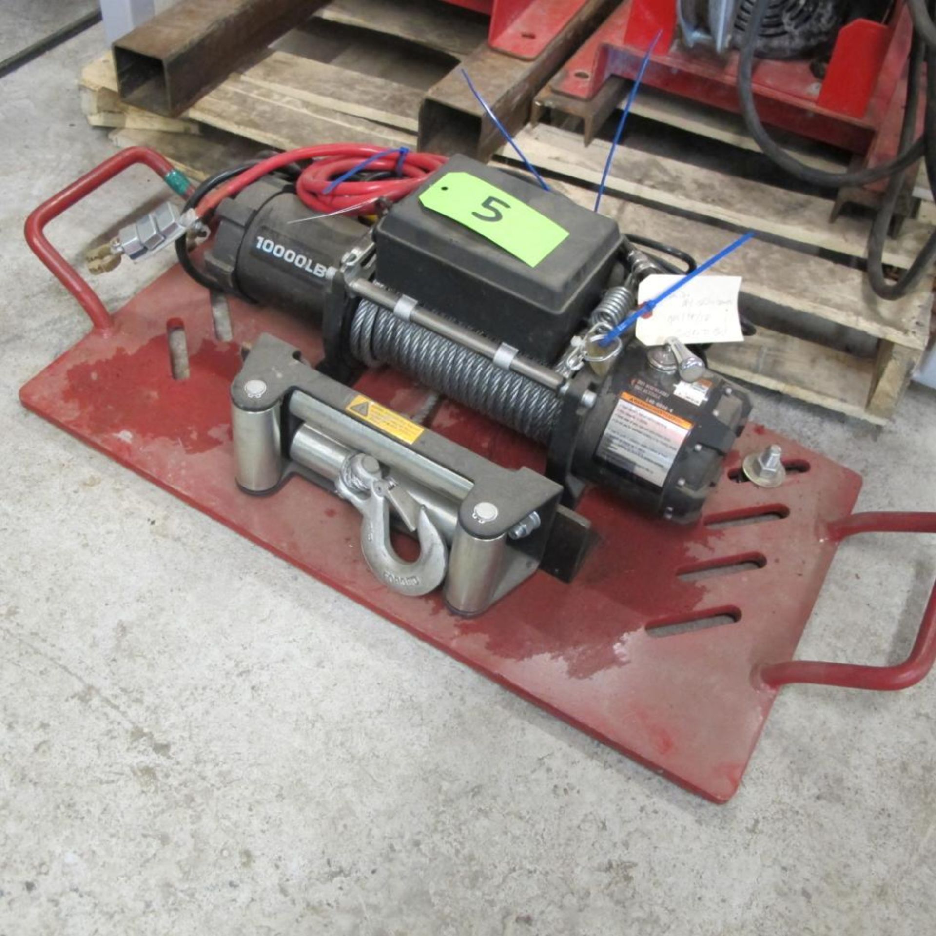 TUNDRA TESTED 10000LB CAP ELECTRIC WINCH (UPPER TOOL CRIB)