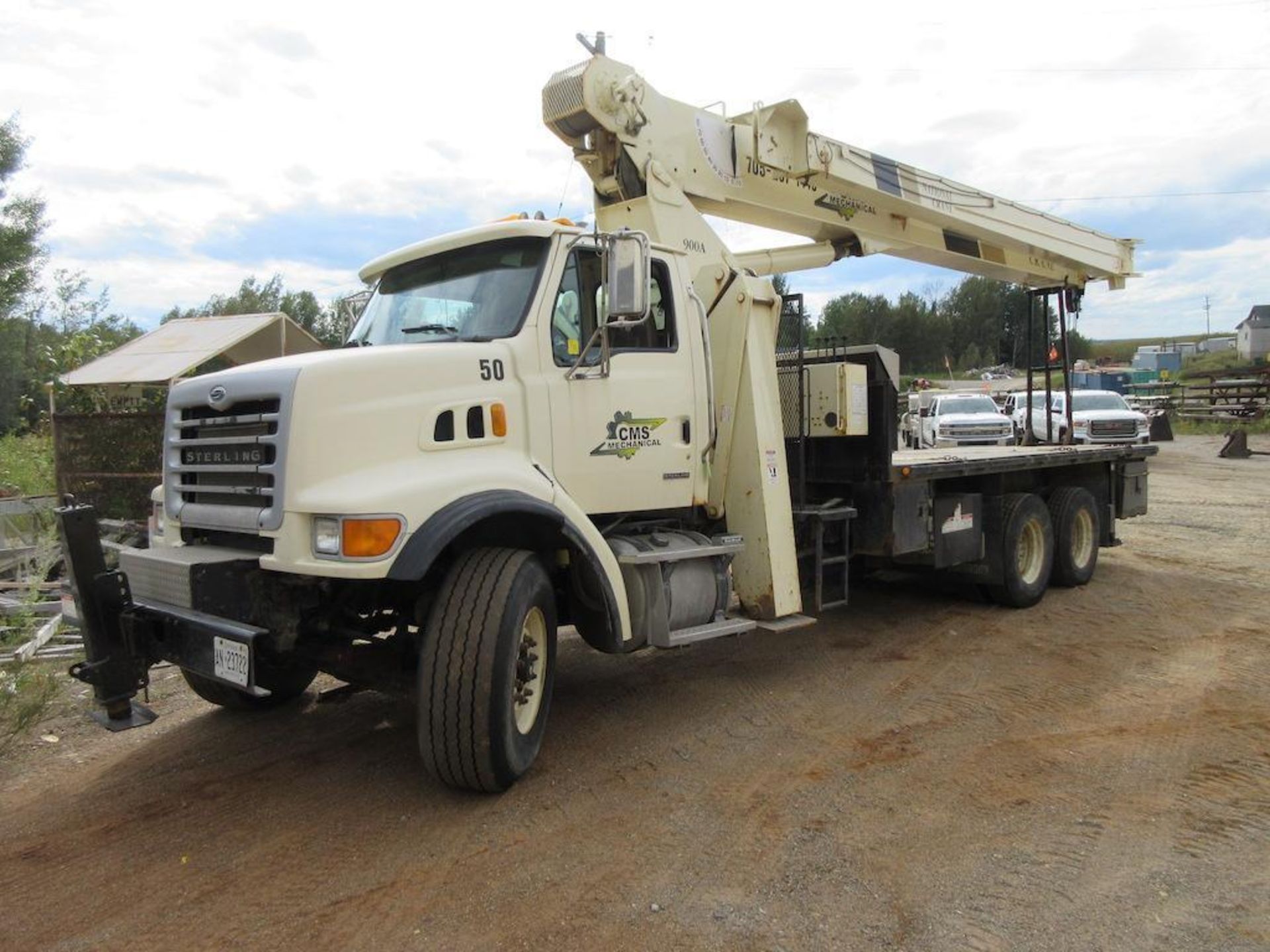 2007 STERLING TANDEM AXLE BOOM TRUCK MODEL 900A, 44' JIB, MAX LOAD RATING 26 TON/52000 LB, RETRACTED