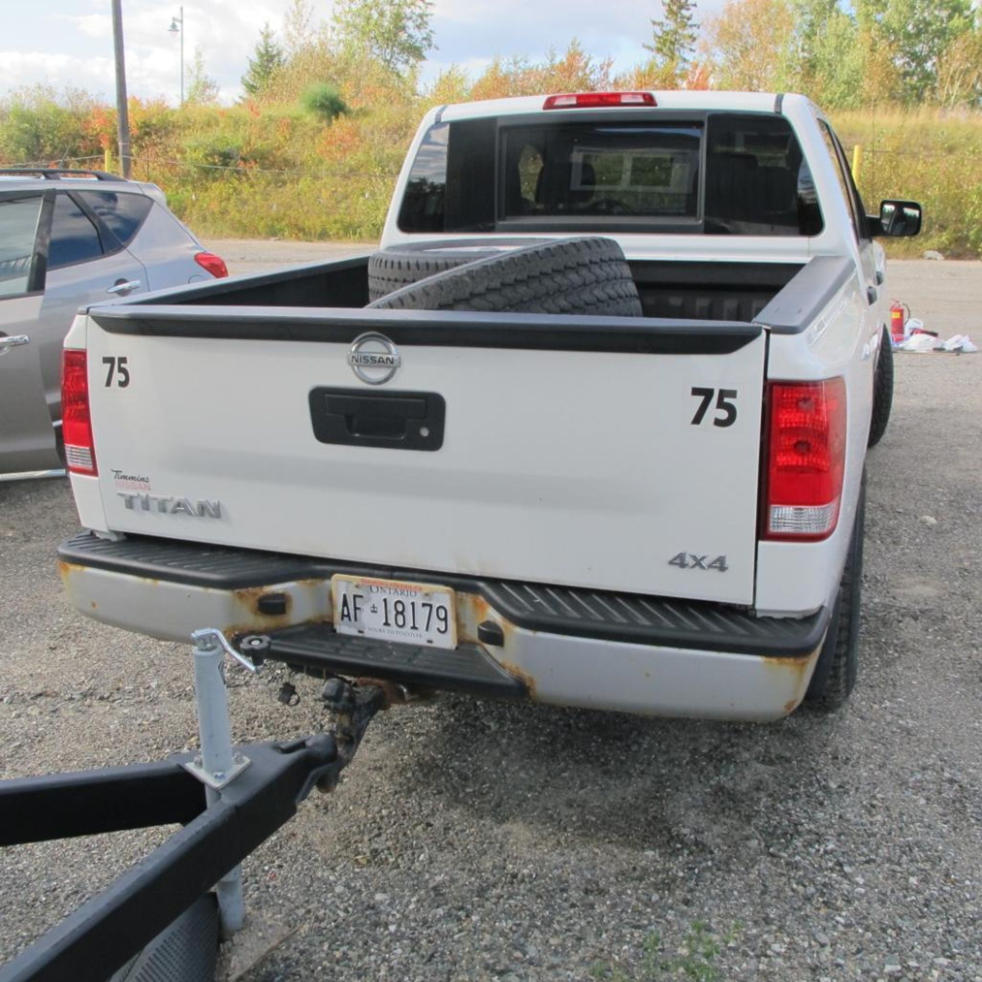 2013 NISSAN TITAN CREW CAB, 92574 KM INDICATED, 4X4, 5.6L, V-8, INCLUDES SUMMER TIRES ON RIMS, 1N6AA - Image 6 of 13