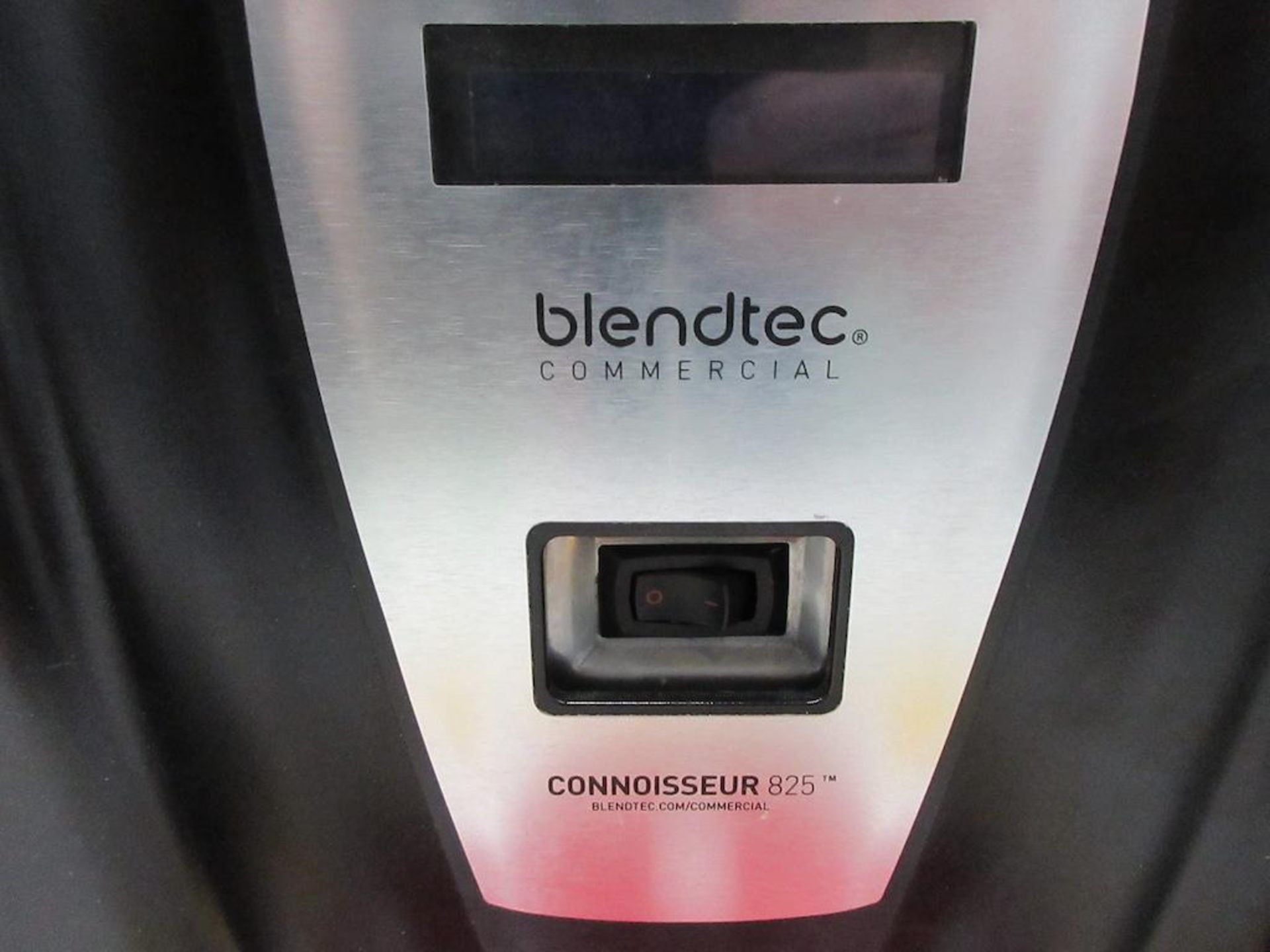 Blendtec commercial blender model Connoisseur 825 ICB4/ABC4, 5 speed, pulse, (2) 1 Litre mixing jugs - Image 4 of 6