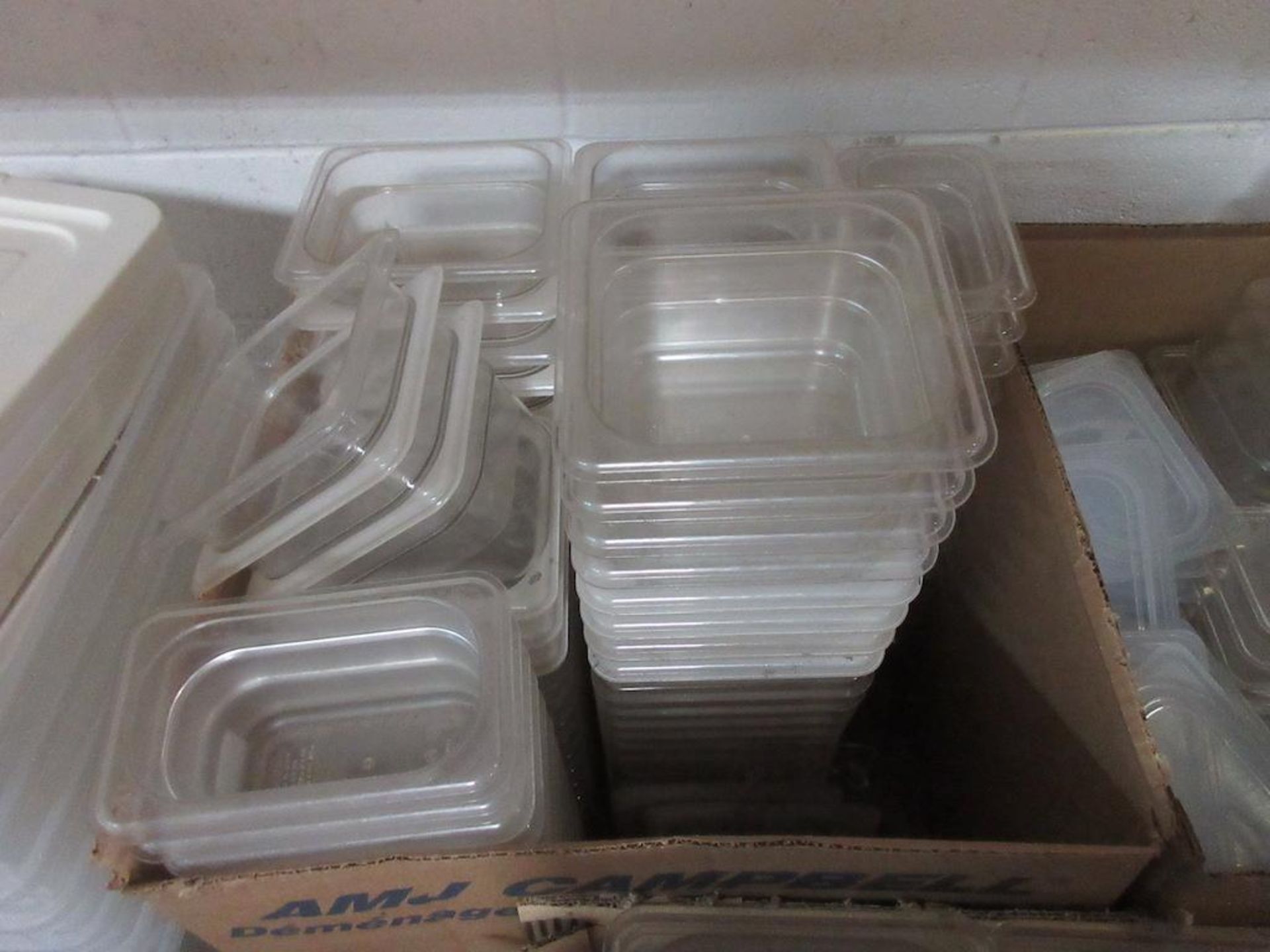 Lot 5 boxes: asst. plastic inserts, containers, lids - Image 6 of 7