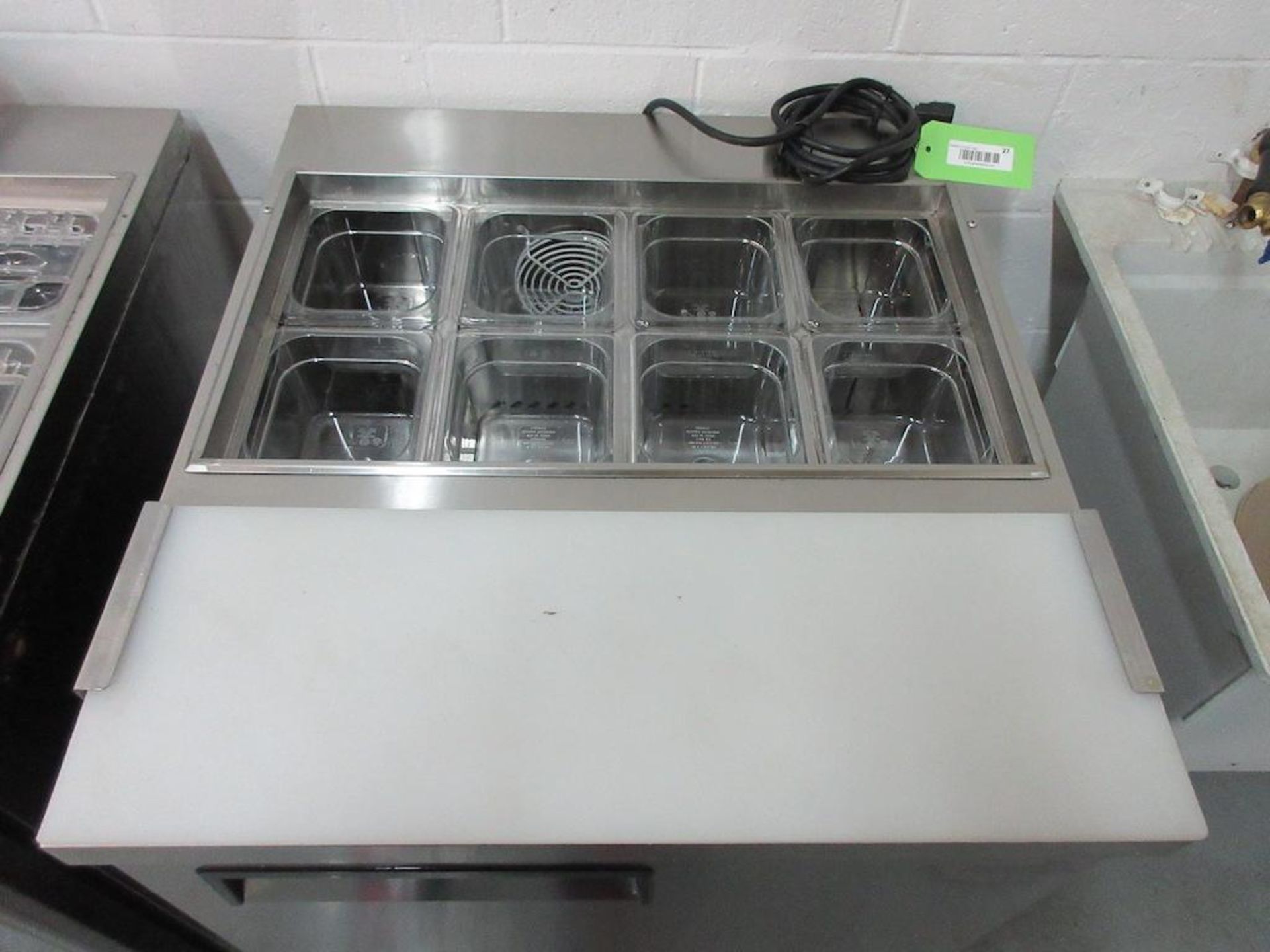 2015 US Refrigeration model USSV-28 refrigerated portable sandwich/salad prep table, plastic inserts - Image 2 of 6