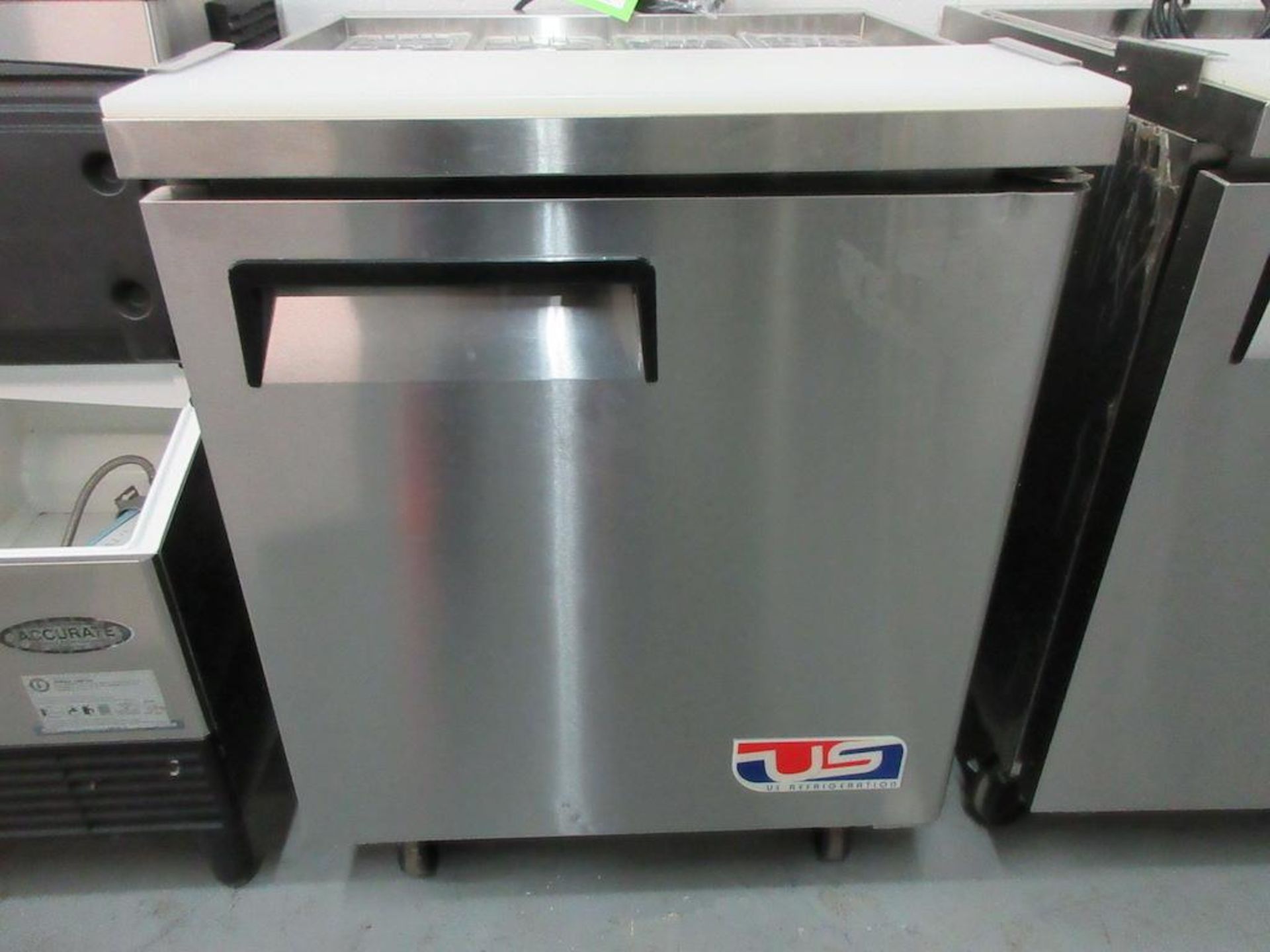 2015 US Refrigeration model USSV-28 refrigerated portable sandwich/salad prep table, plastic inserts - Image 7 of 9