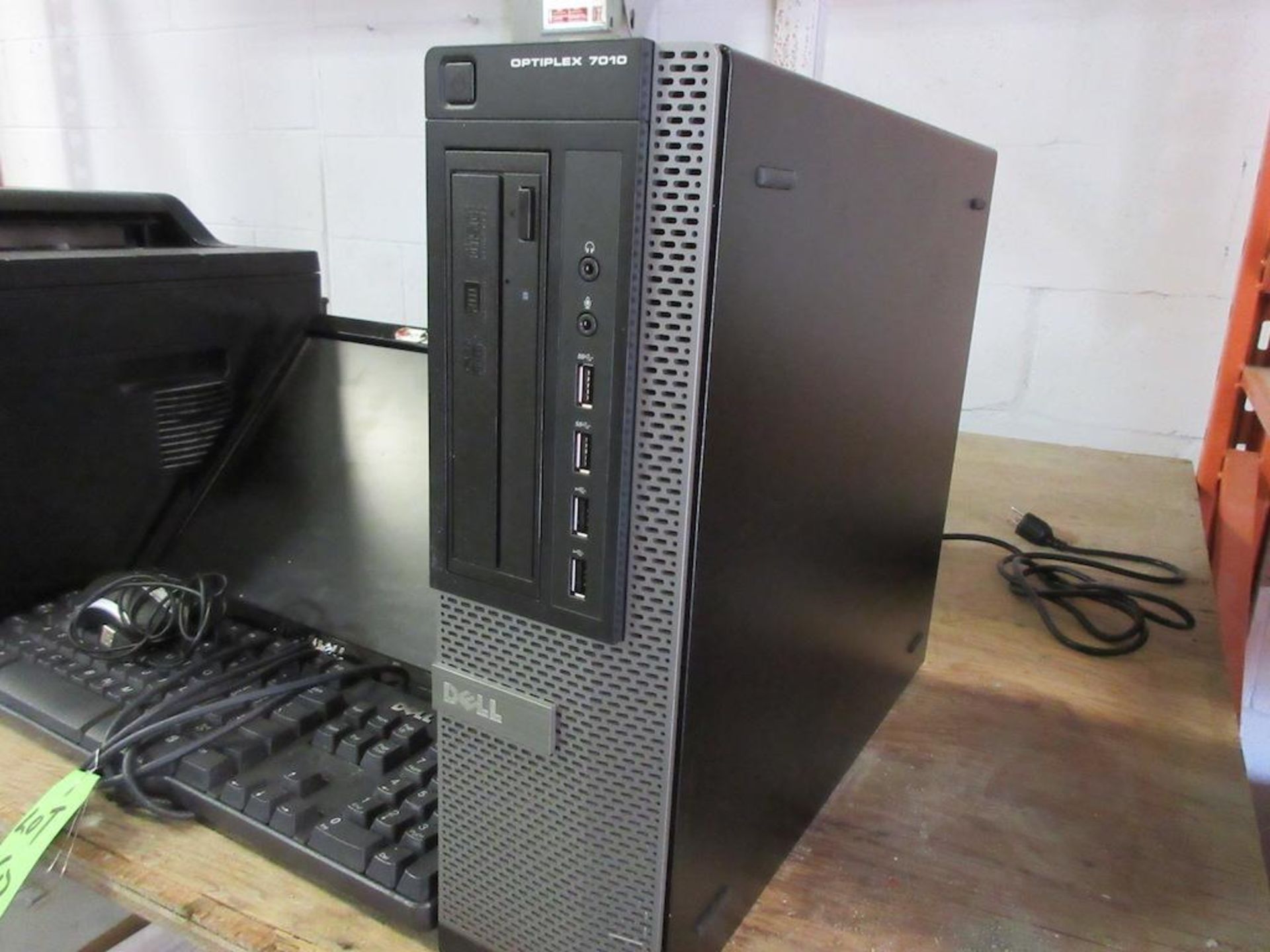 Dell optiplex 7010 PC w 18" Dell Flat screen, keyboard & Dell E514DW multi function printer - Image 2 of 4