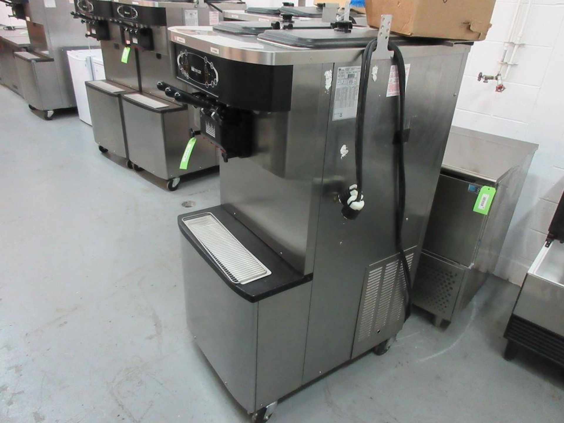 2015 Taylor model C713-33 soft serve freezer, twin twist, air cooled, 3 ph, sn M5072305 - Image 2 of 7