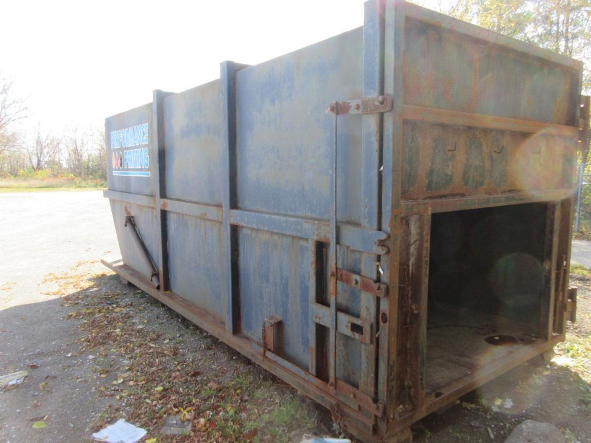 ABC Compactor Model LR200, hydraulic, footprint: 10'x6', sn 4-02-01, includes 2 receiving bins 8'x20 - Image 8 of 17