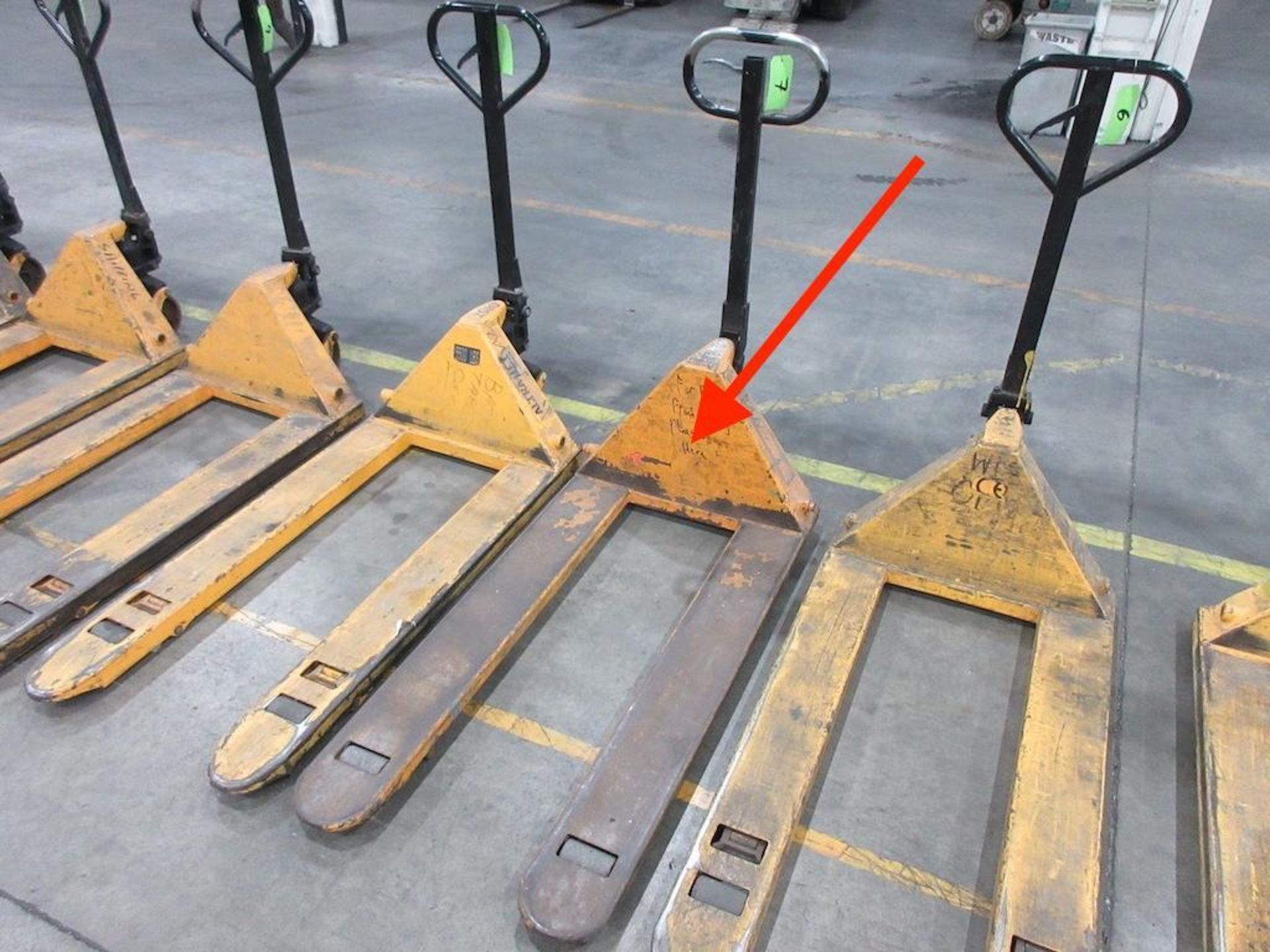 Pallet Jack, 5,500 lb capacity, 48" forks