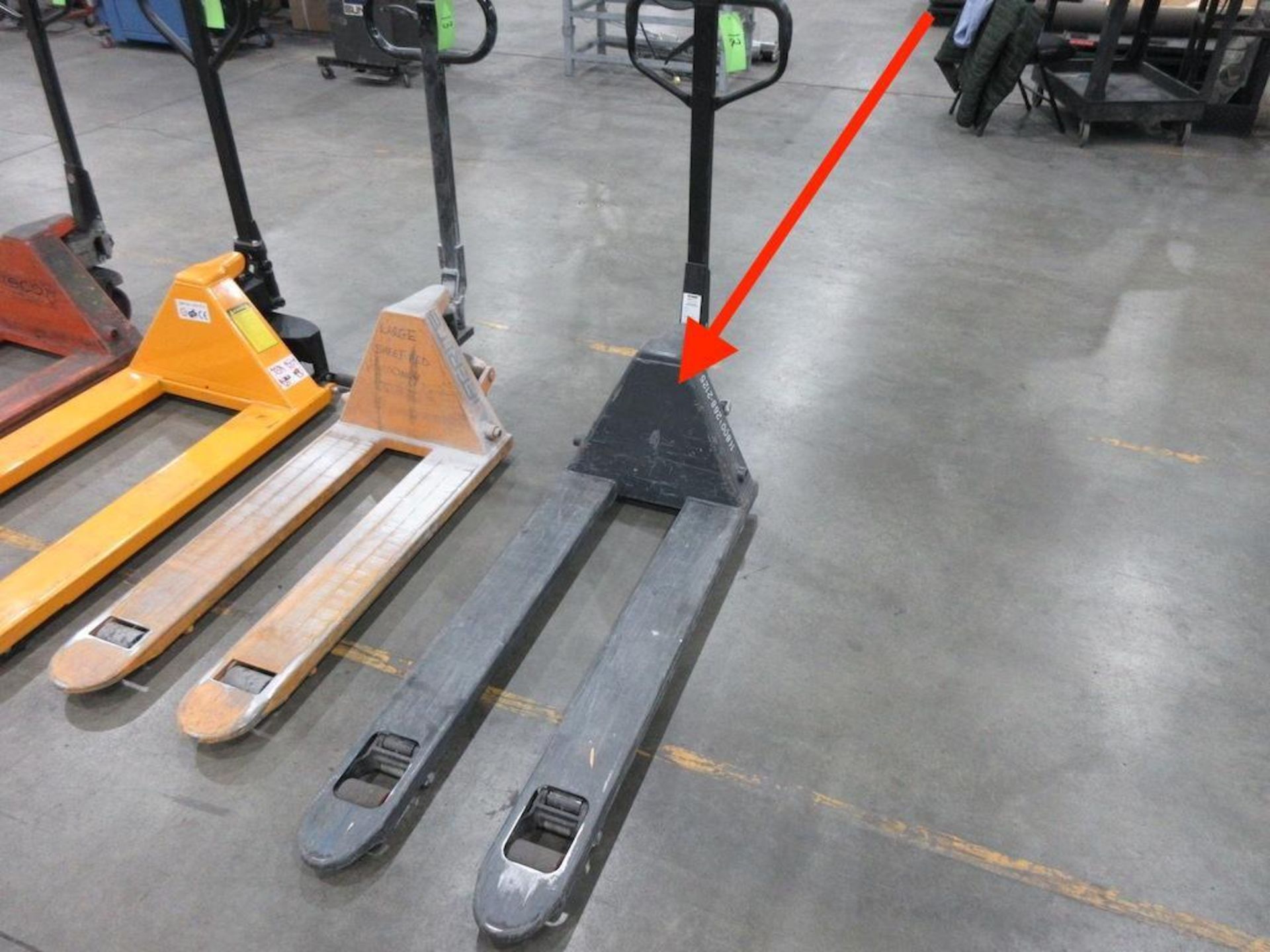 Pallet Jack, 5,500 lb capacity, 48" forks