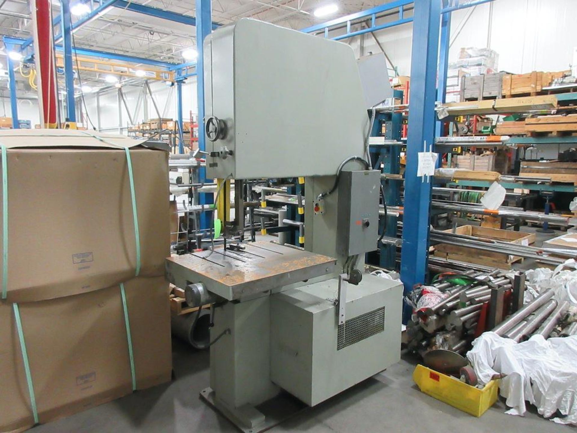 JDEAL vertical bandsaw, 30" throat, 31" x 29" table [Exclusive rigging fee of $250 will be added to - Image 4 of 4