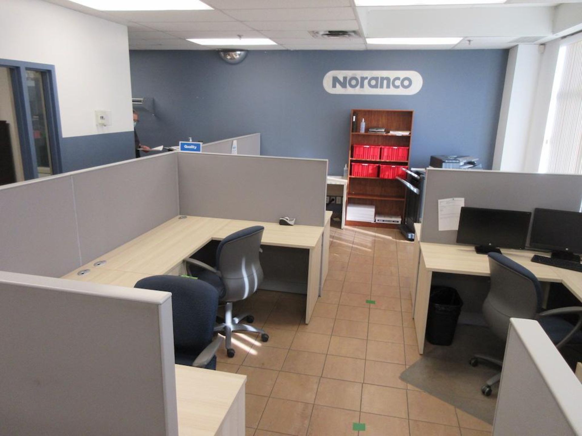 6 station grey office cubicles approx 60" x 60" x 60" w 6 light oak L shaped desks, 6 chairs, 4 dr l