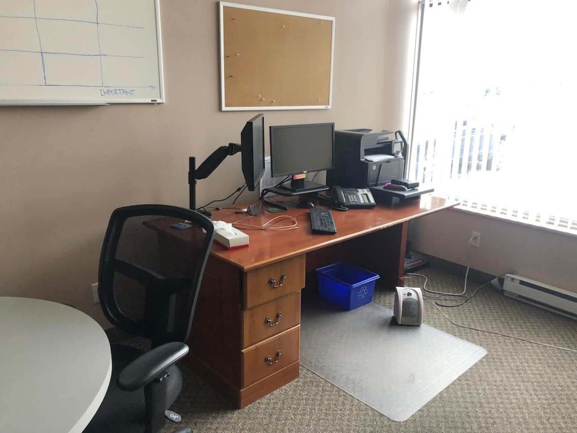 Office contents, furniture only: maple L shaped desk, 2 chairs, black 4 dr lateral file cabinet (no - Image 2 of 3