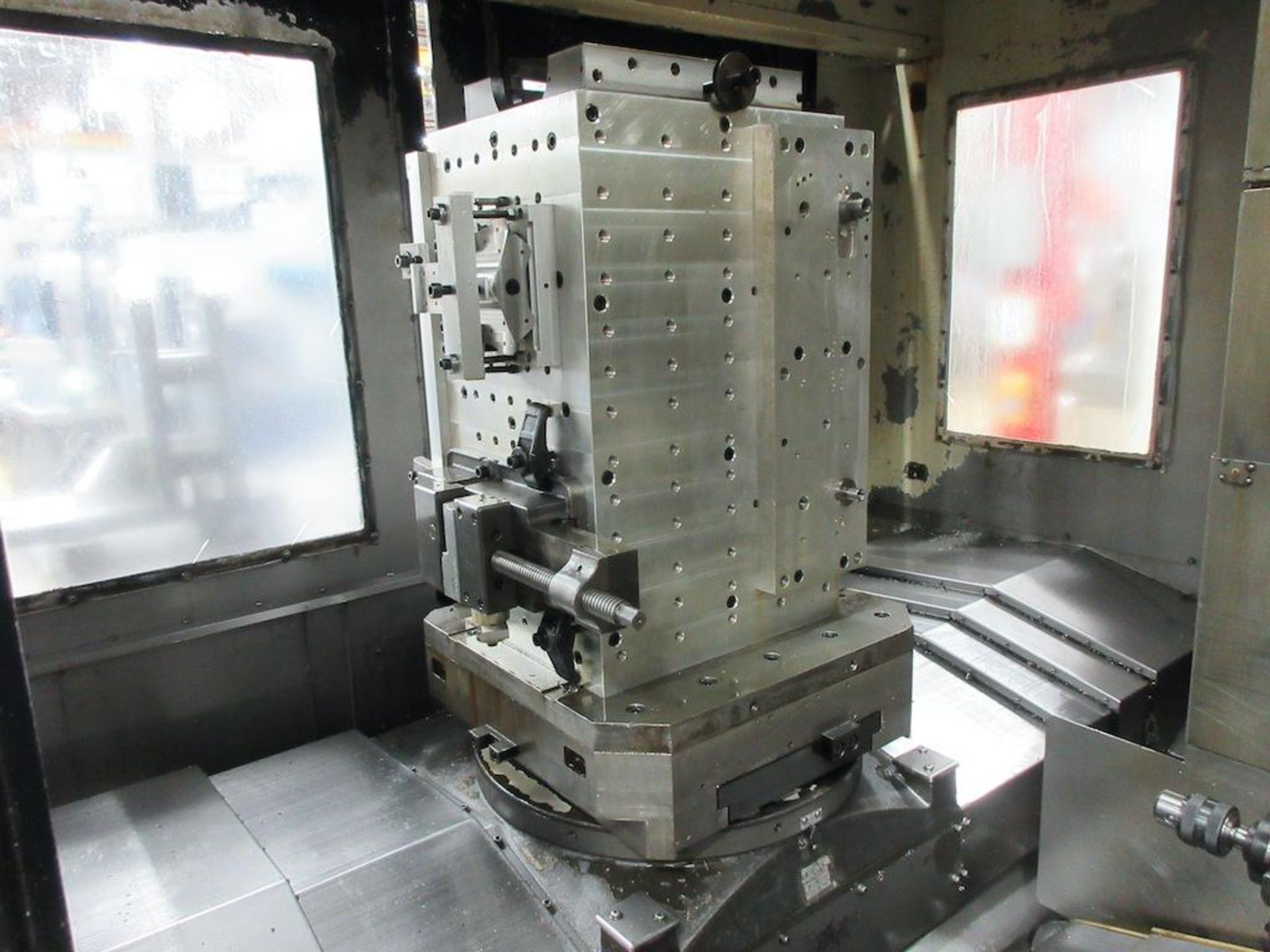 HITACHI SEIKI CNC mill model HG630, Seicos S16-II control, 4-Axis, travels: X 38, Y 27, Z 30, 8,000 - Image 5 of 12