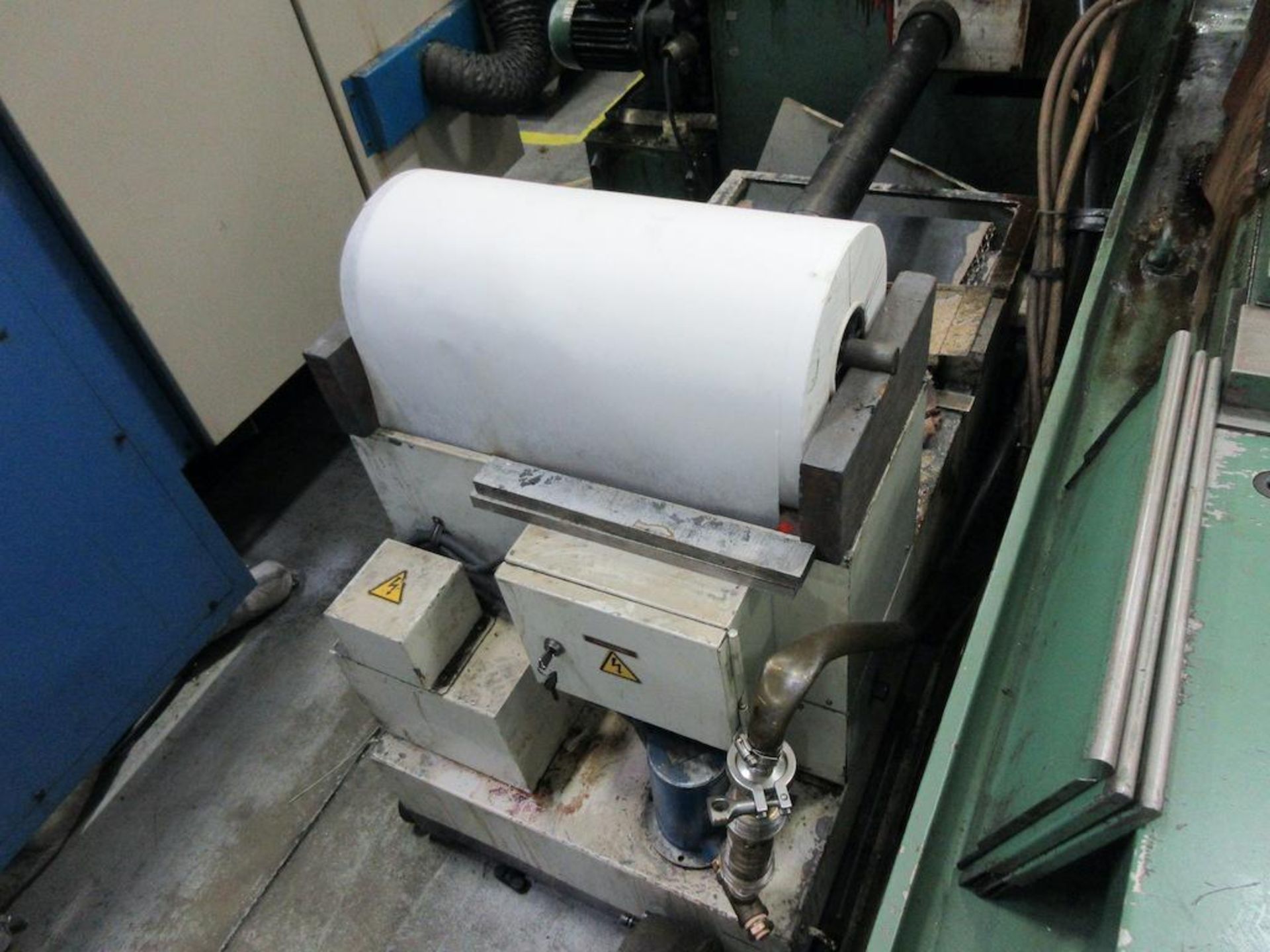 JOTES SCHAUDT cylindrical grinder model E450NP, 1235 RPM, wheel diameter range 16" - 20", paper filt - Image 6 of 9