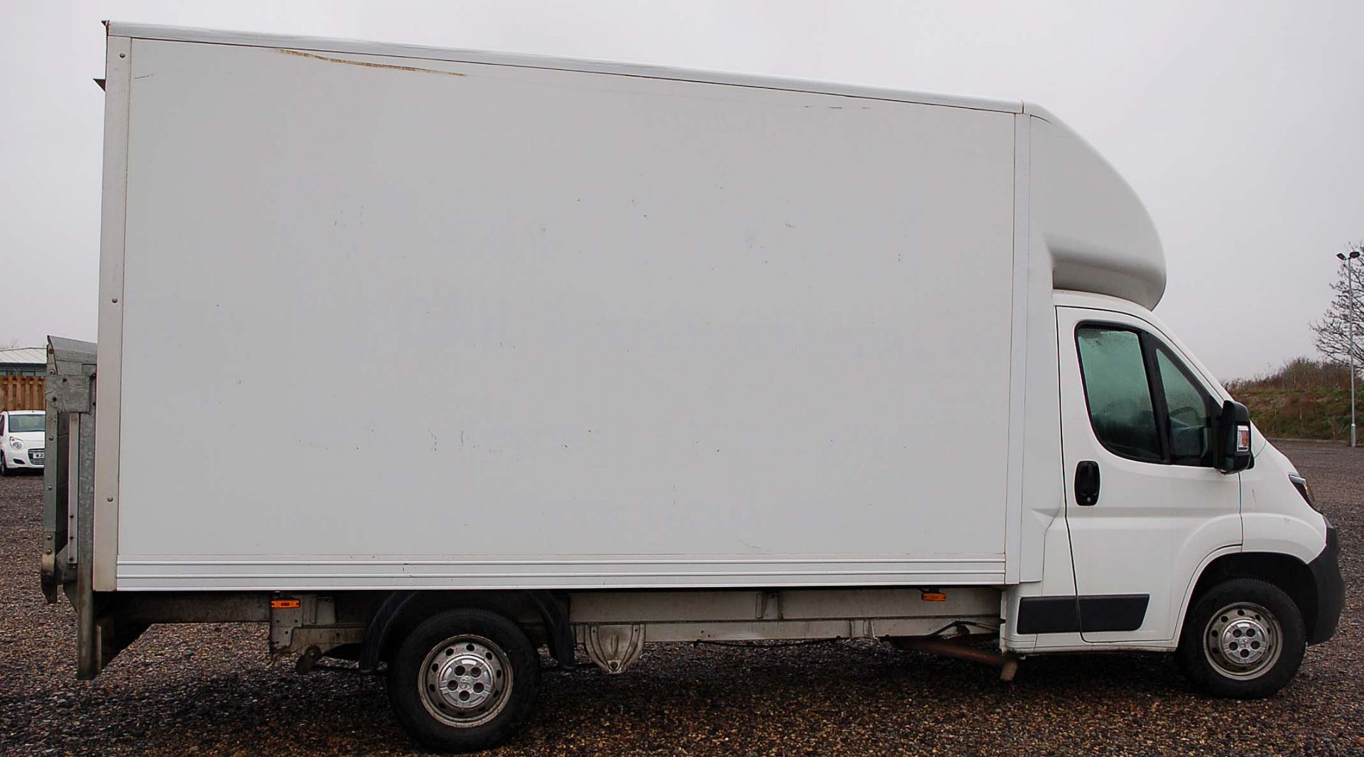 A PEUGEOT BOXER 335L3 2.2 HDi Luton Van Registration Number: GX65 EPY. 6-Speed Manual Gearbox, - Image 4 of 9