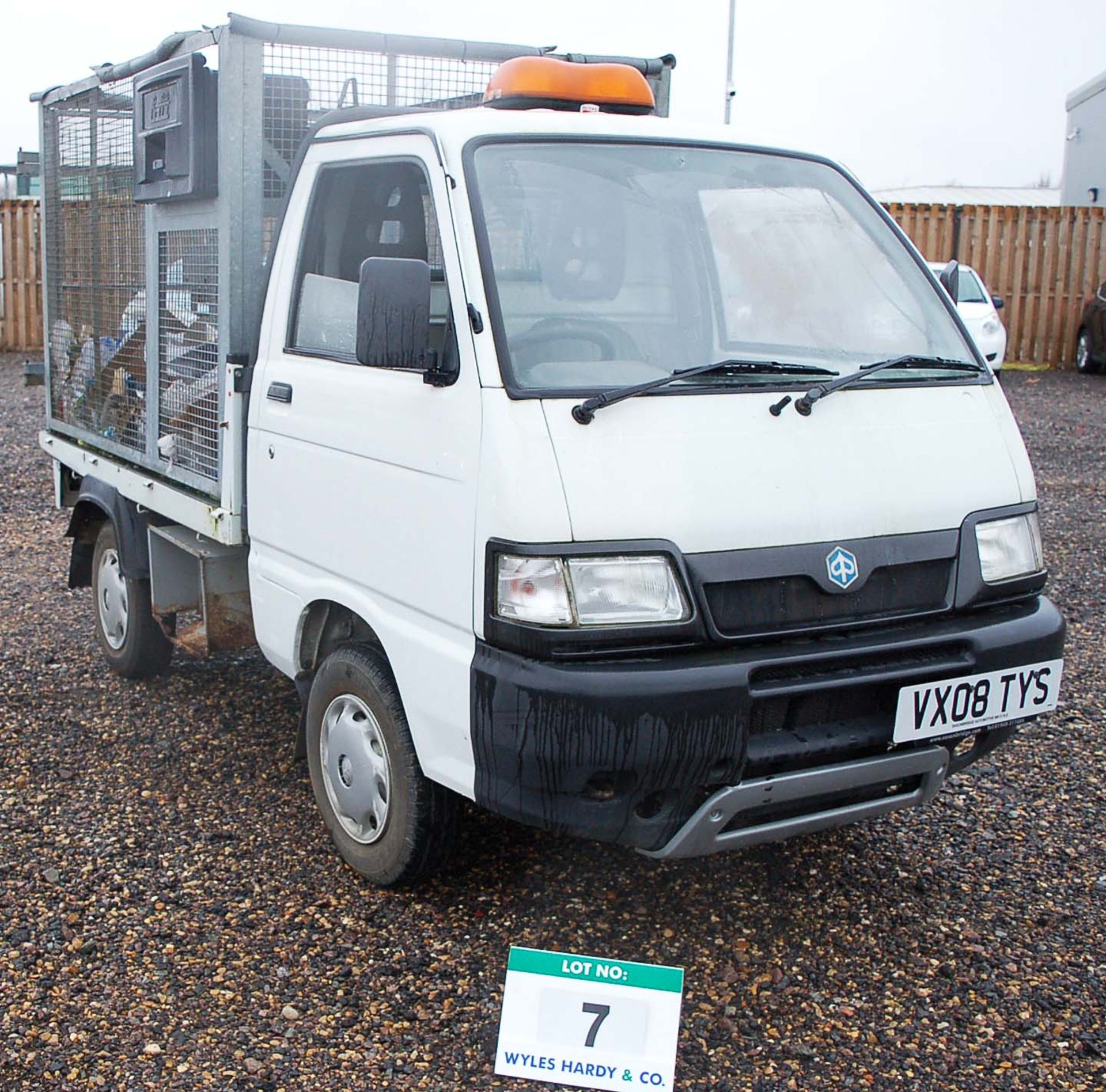 A PIAGGIO PORTER 1.3 Petrol 4WD Cage Bodied Tipper Truck. Registration Number: VX08 TYS. 5-Speed