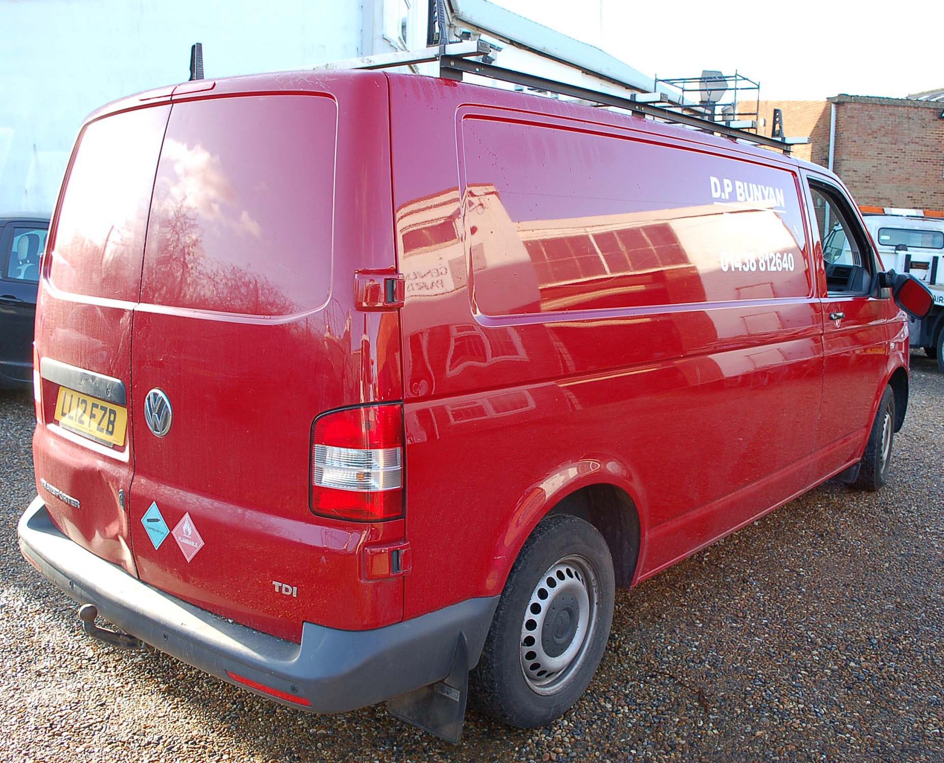 A VOLKSWAGEN TRANSPORTER T30 102 2.0 TDi Long Wheel Base Panel Van Registration Number: LL12 FZB. - Image 3 of 8