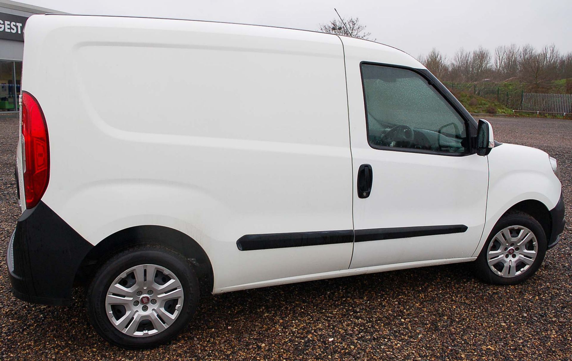 A FIAT DOBLO CARGO 1.3 5X Multijet Panel Van Registration Number: WP66 EIG. 5-Speed Manual - Image 4 of 7