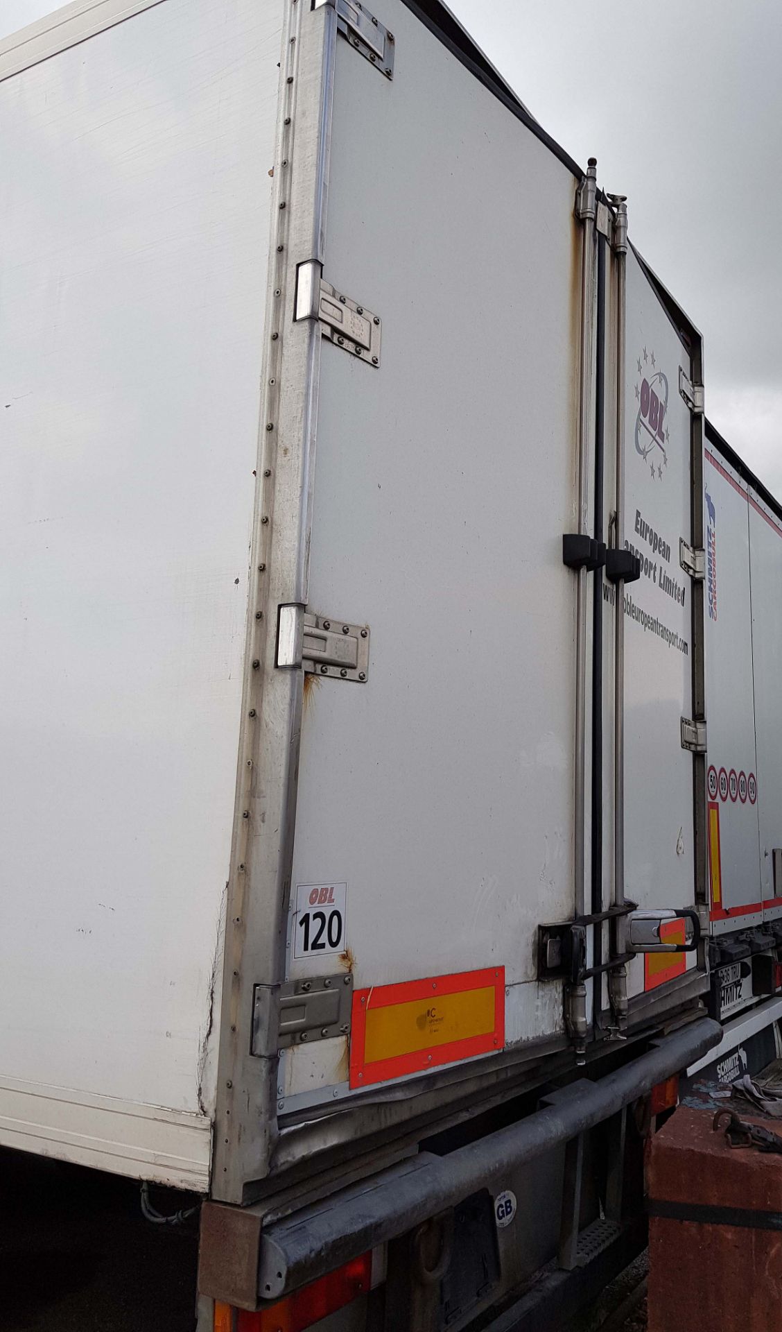 An SOR/SP71 39 Tonne Capacity Tri-Axle Air Suspended Refrigerated Box Trailer Serial Number: - Image 3 of 6