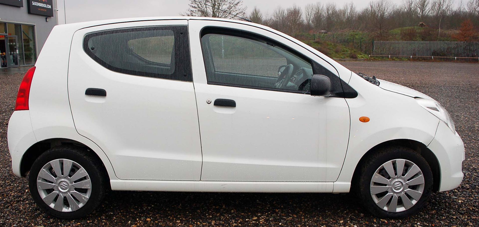 A SUZUKI ALTO 1.0 SZ 5-Door Hatchback. Registration Number: WJ13 LKV. 5-Speed Manual Gearbox, - Image 4 of 9