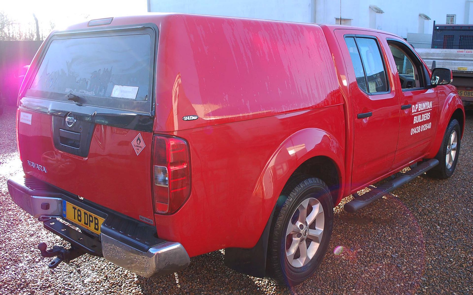 A NISSAN NAVARA ACENTA 2.5 DCi Crewcab Pick-Up Truck Registration Number: T8 DPB 6-Speed Manual - Image 4 of 9