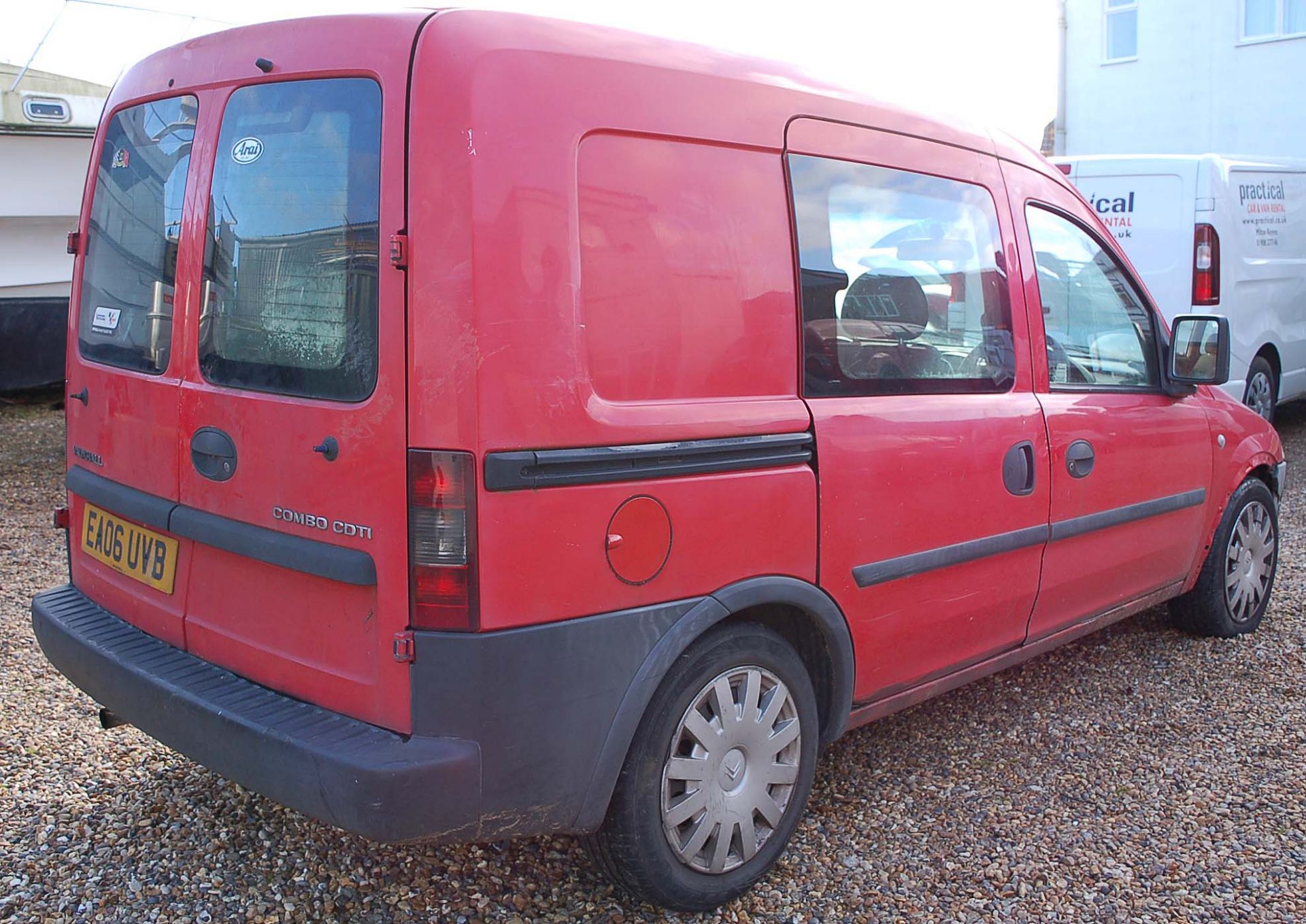 A VAUXHALL COMBO CREW 1900 1.4 CDTi Panel Van Registration Number: EA06 UVB. 5-Speed Manual Gearbox, - Image 4 of 8