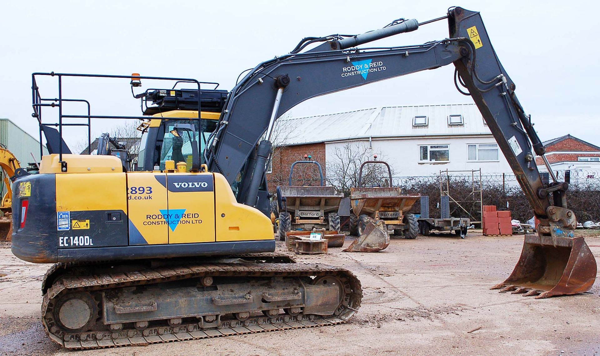 A VOLVO FC140DC 14 Tonne 360 Degree Slew Tracked Excavator Serial Number: VCEC140DC00210972 ( - Image 3 of 10