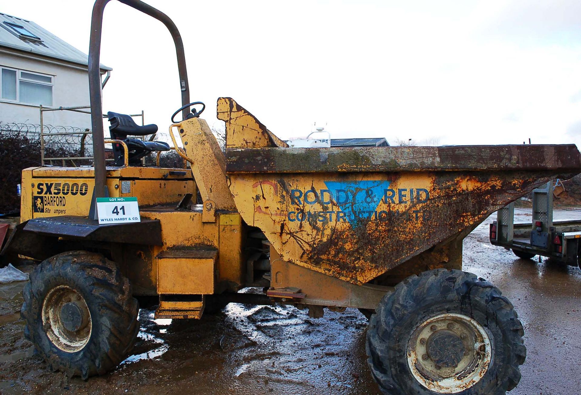 A 2004 BARFORD SX5000 5000Kg Capacity Straight Tip Articulated All Wheel Drive Site Dumper Serial - Image 4 of 5