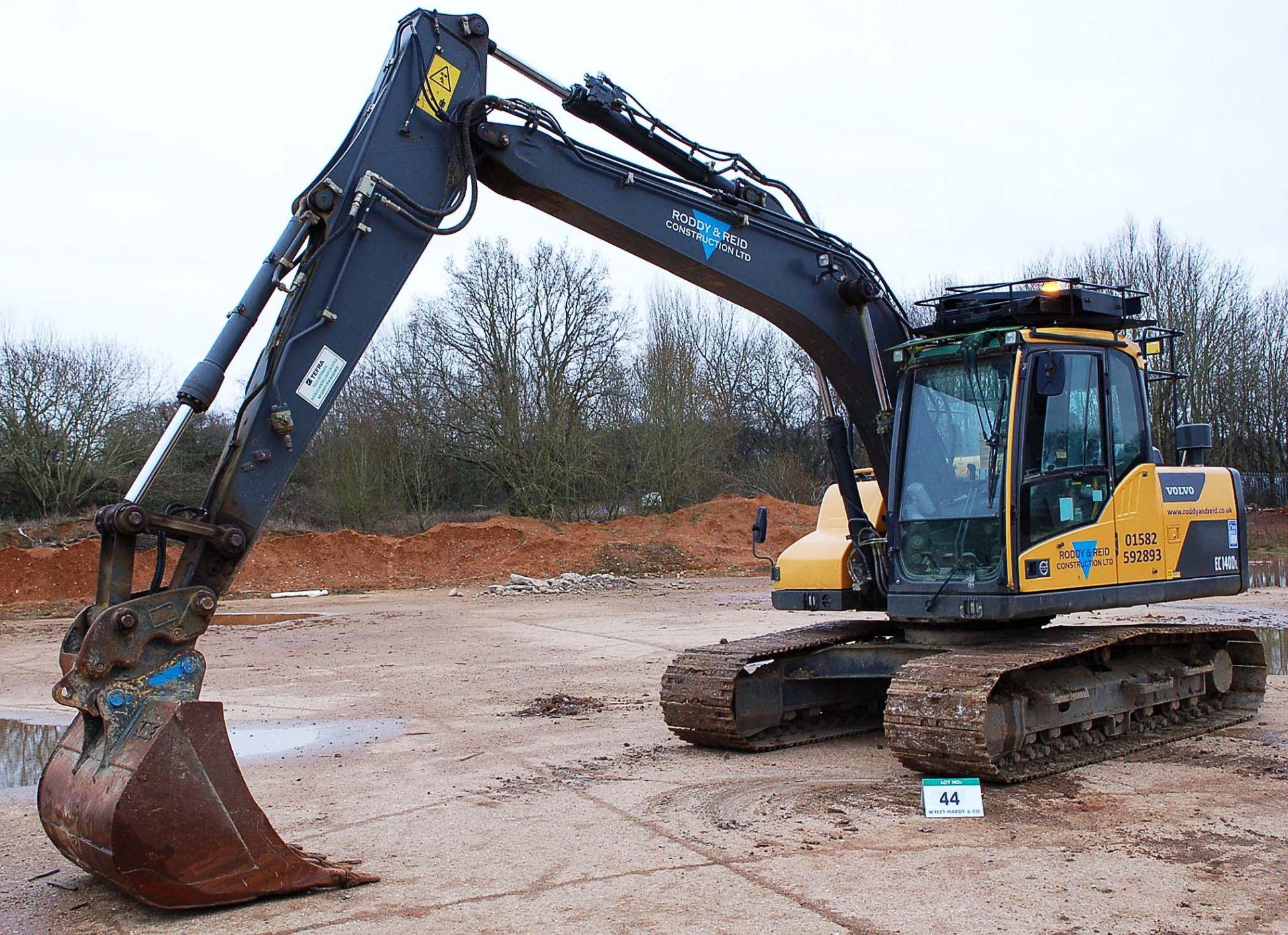 A VOLVO FC140DC 14 Tonne 360 Degree Slew Tracked Excavator Serial Number: VCEC140DC00210972 (