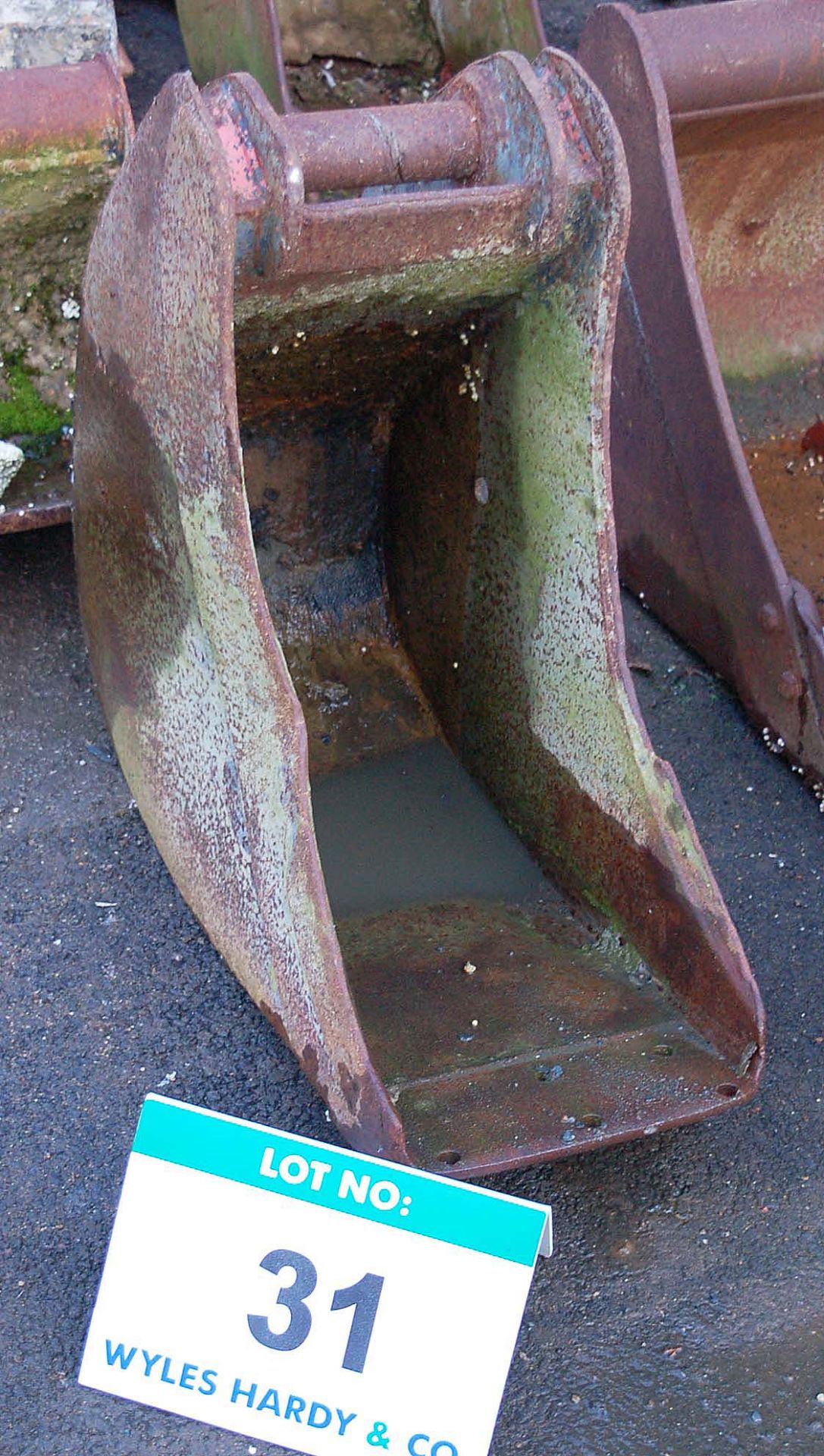 A 340MM Trenching Bucket on 60MM Pins