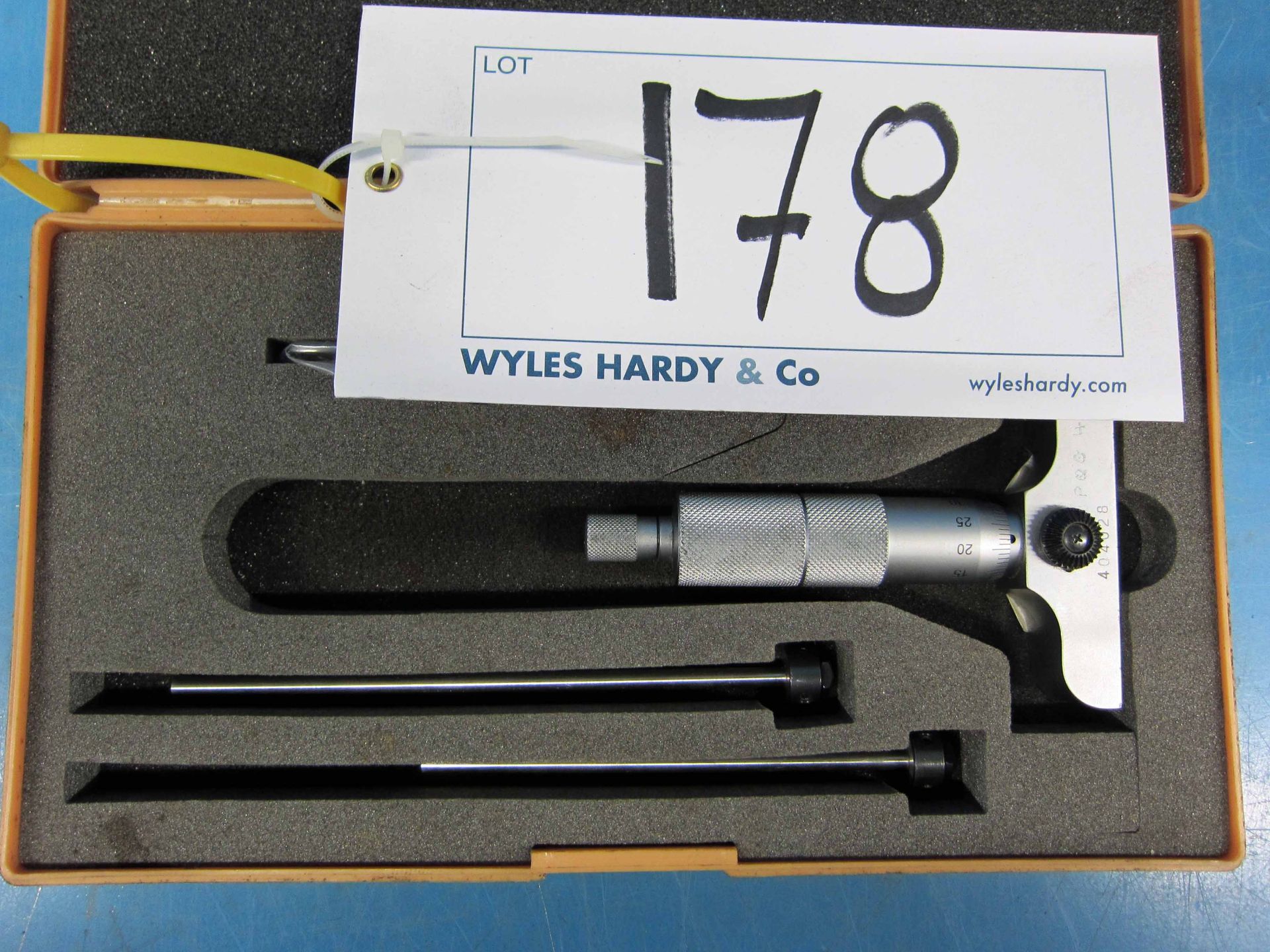 A Digital Depth Micrometer 0-150mm In Case and A MITUTOYO 0-150mm Depth Micrometer in Case - Image 2 of 3